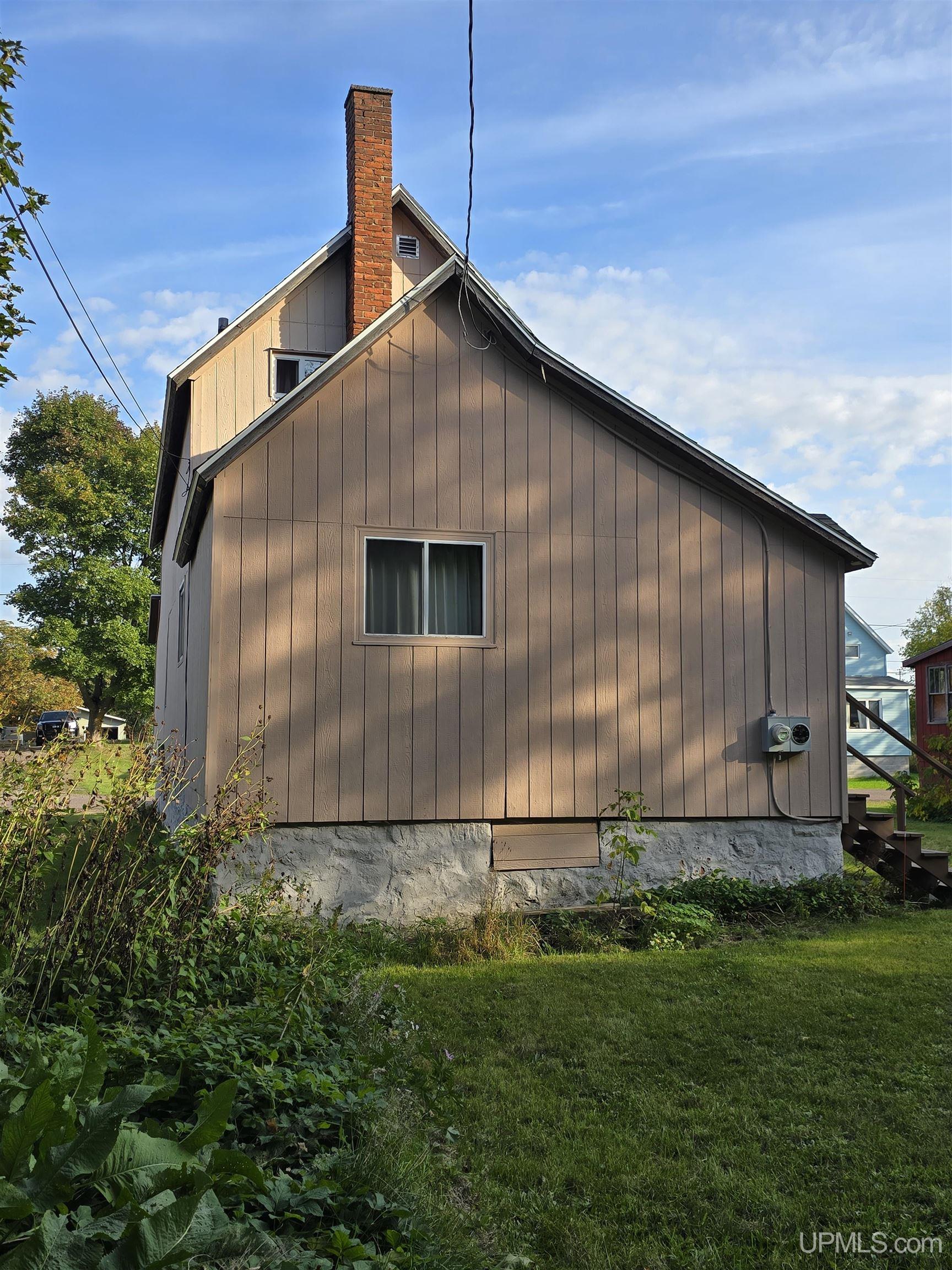 main property photo 4