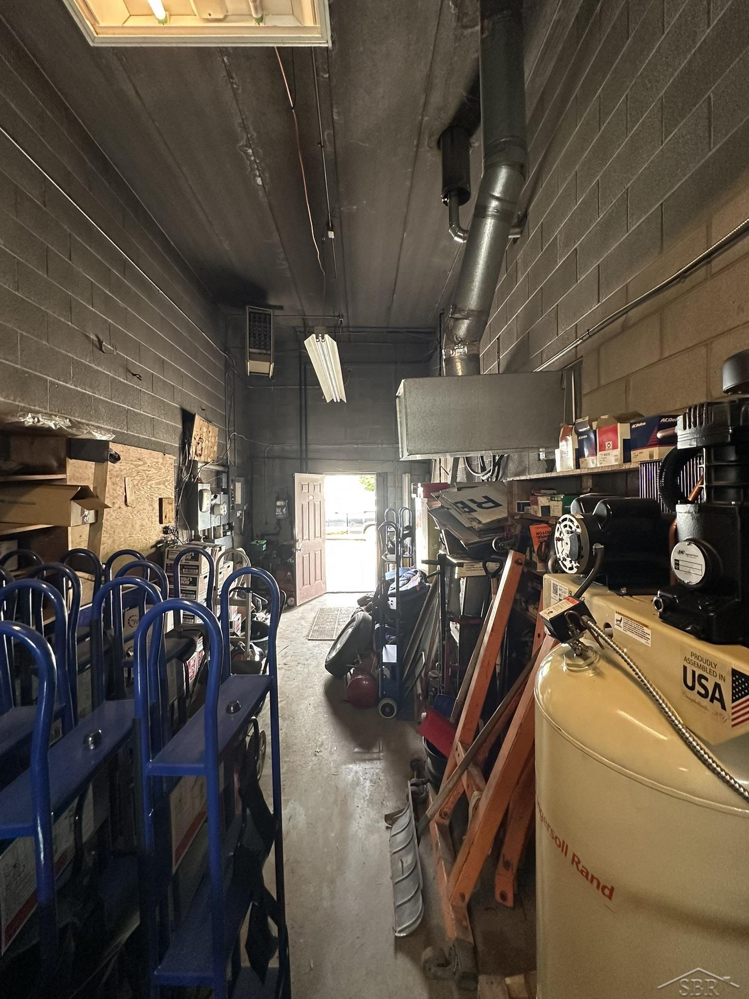 main property photo 20