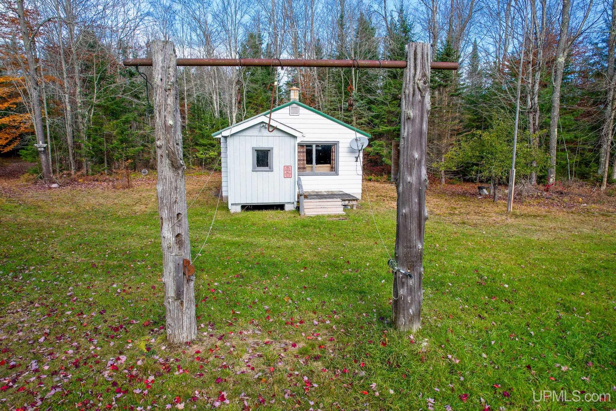 main property photo 23