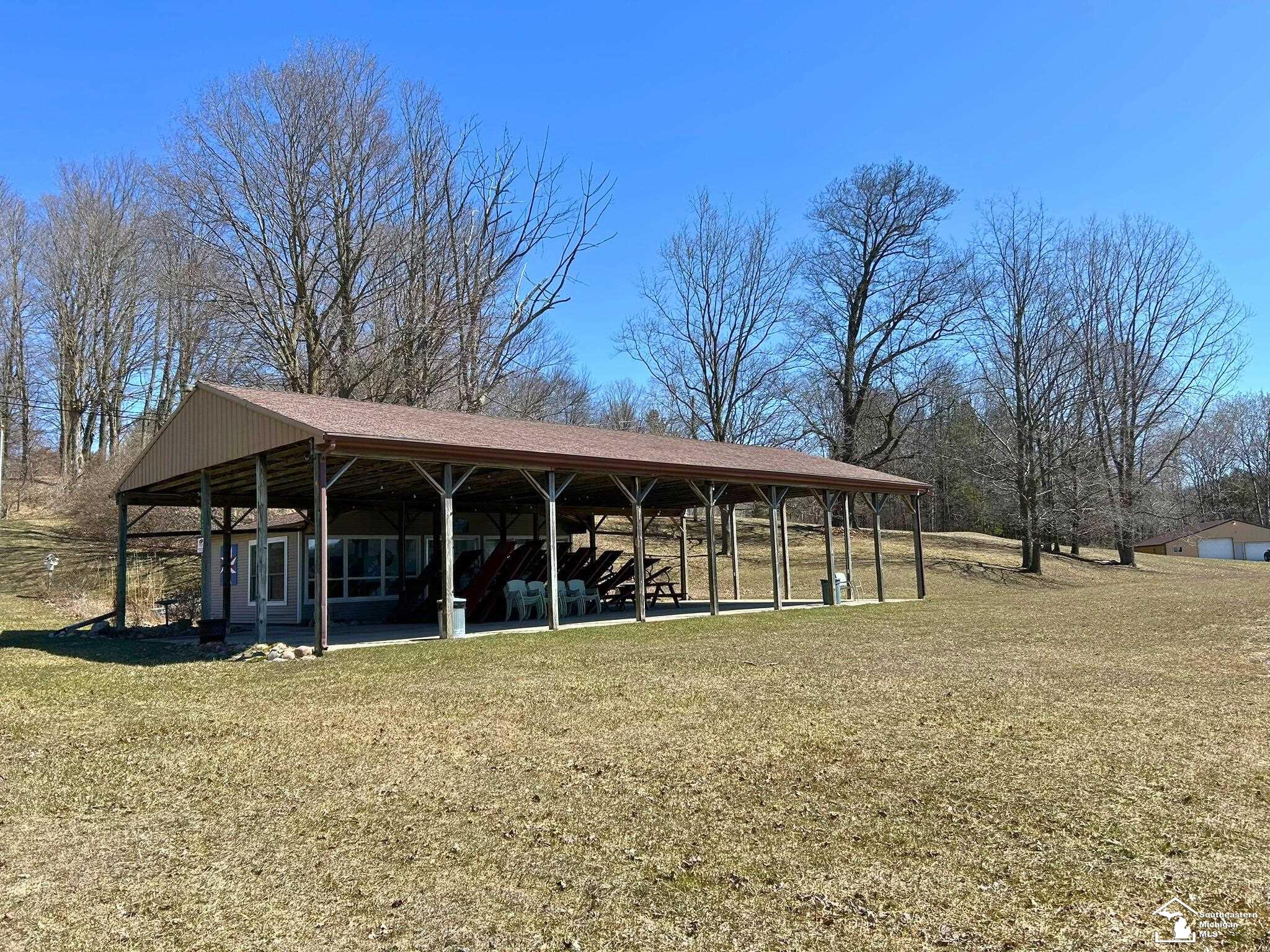 main property photo 12