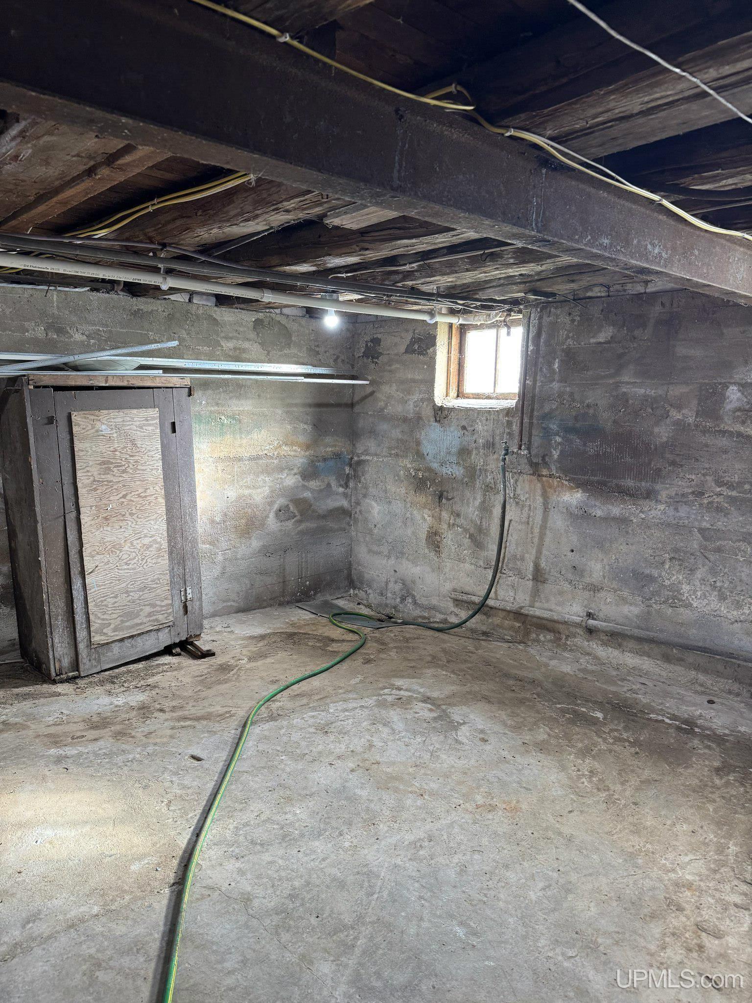 main property photo 26