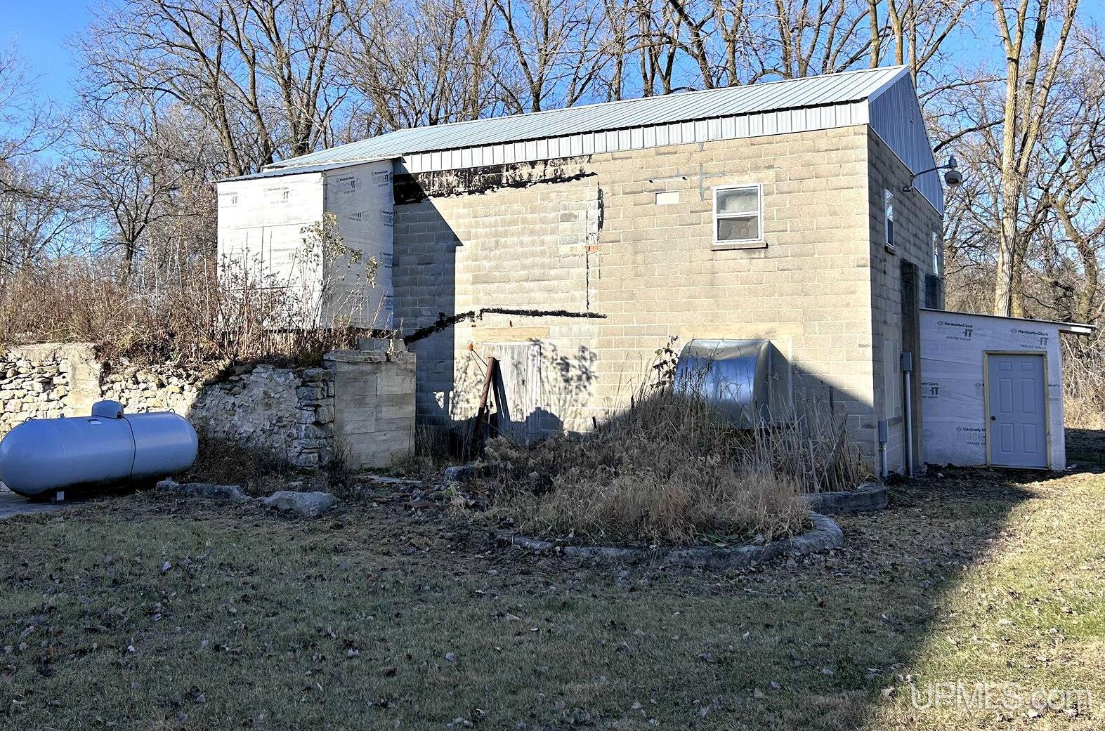 main property photo 39