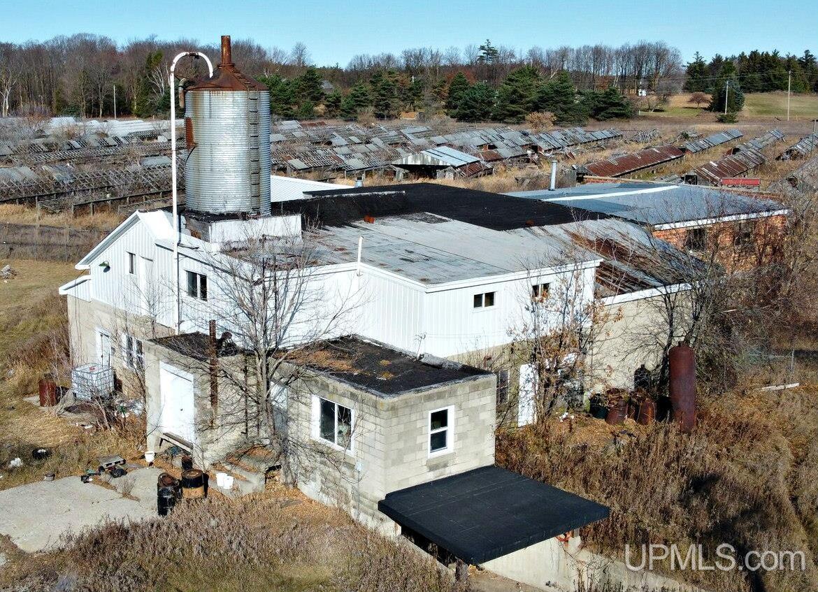 main property photo 64