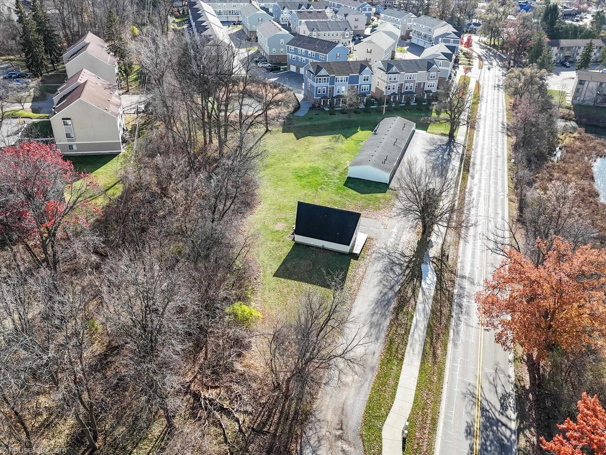 main property photo 8