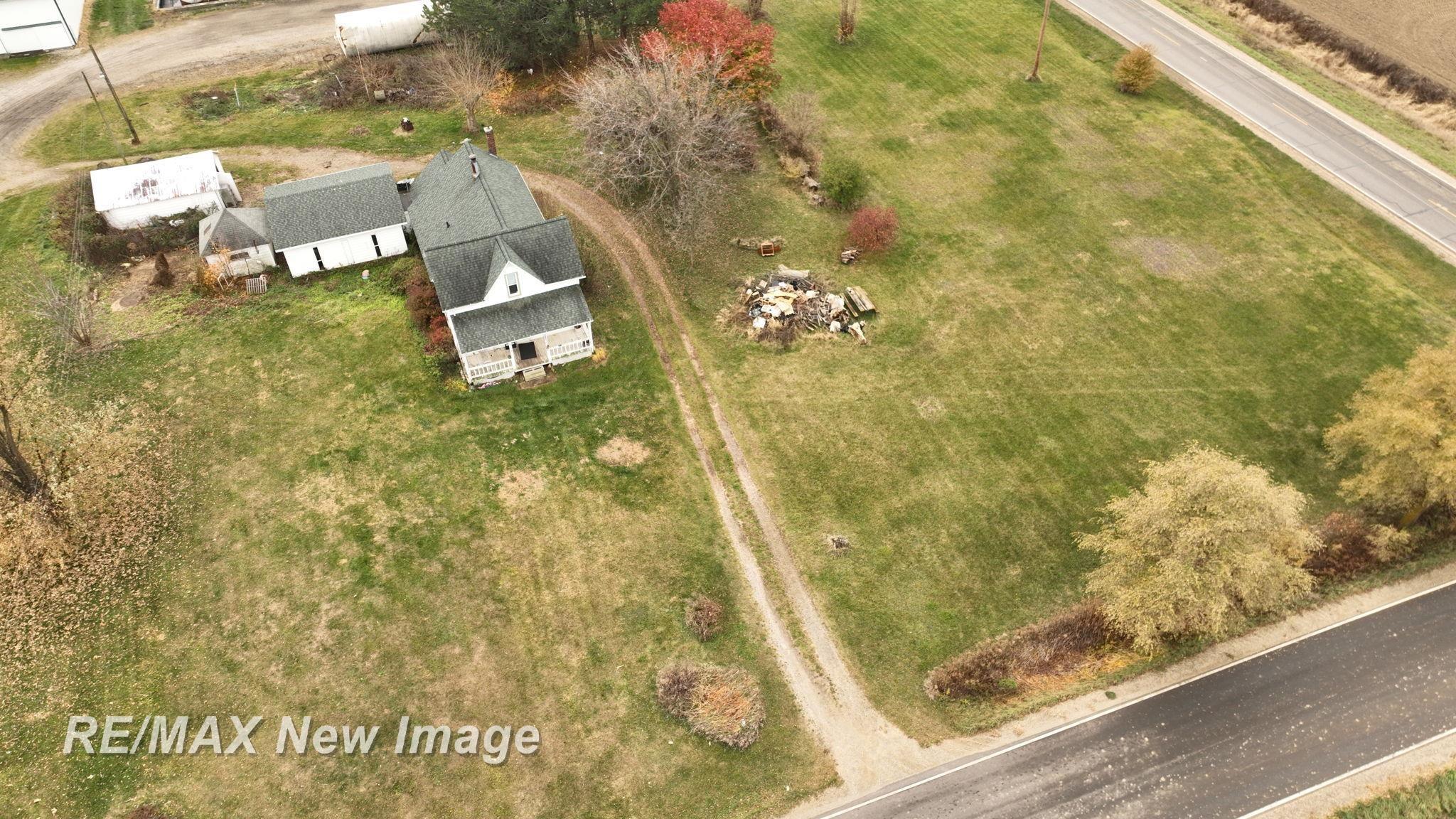 main property photo 11