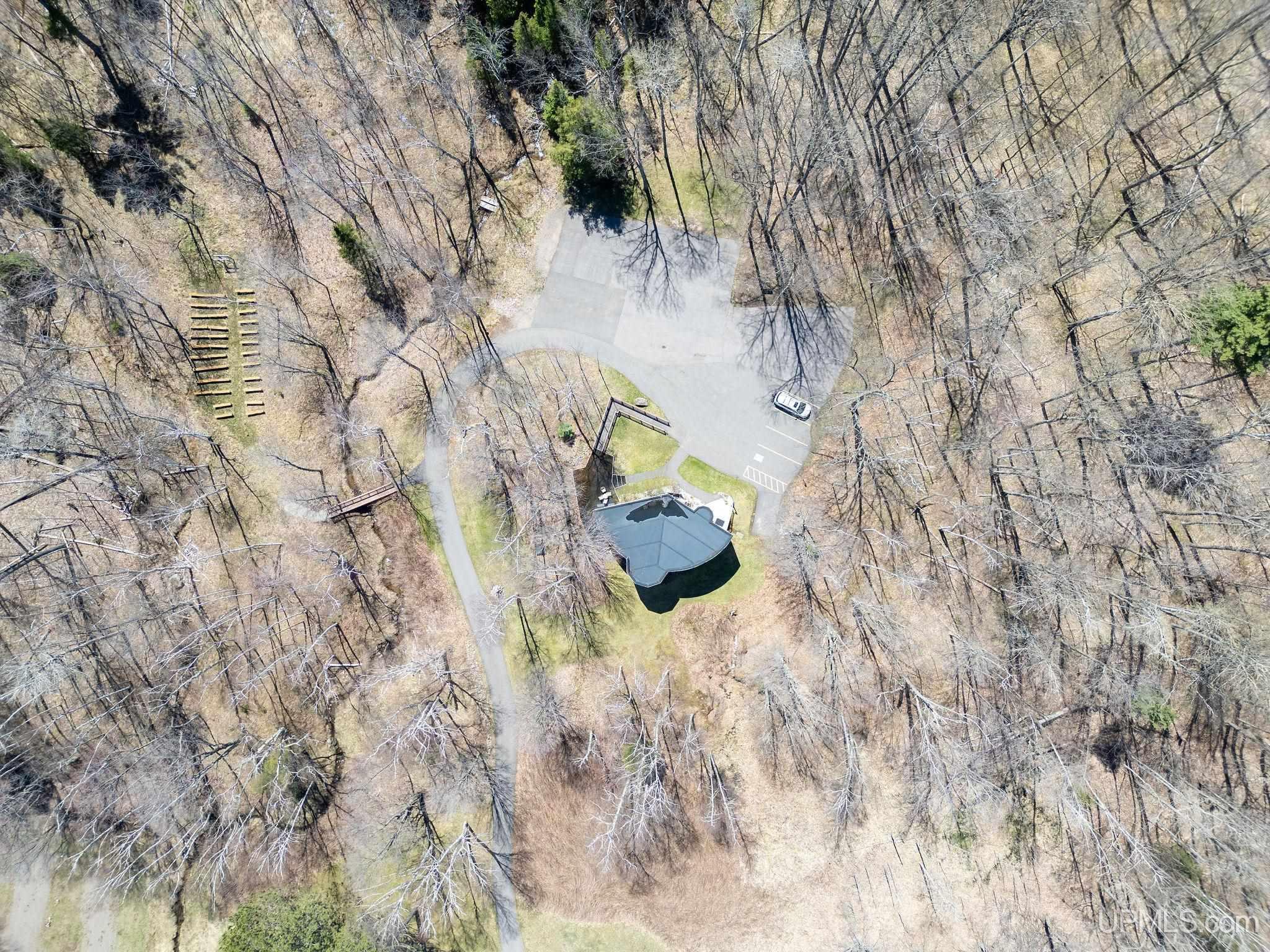 main property photo 46