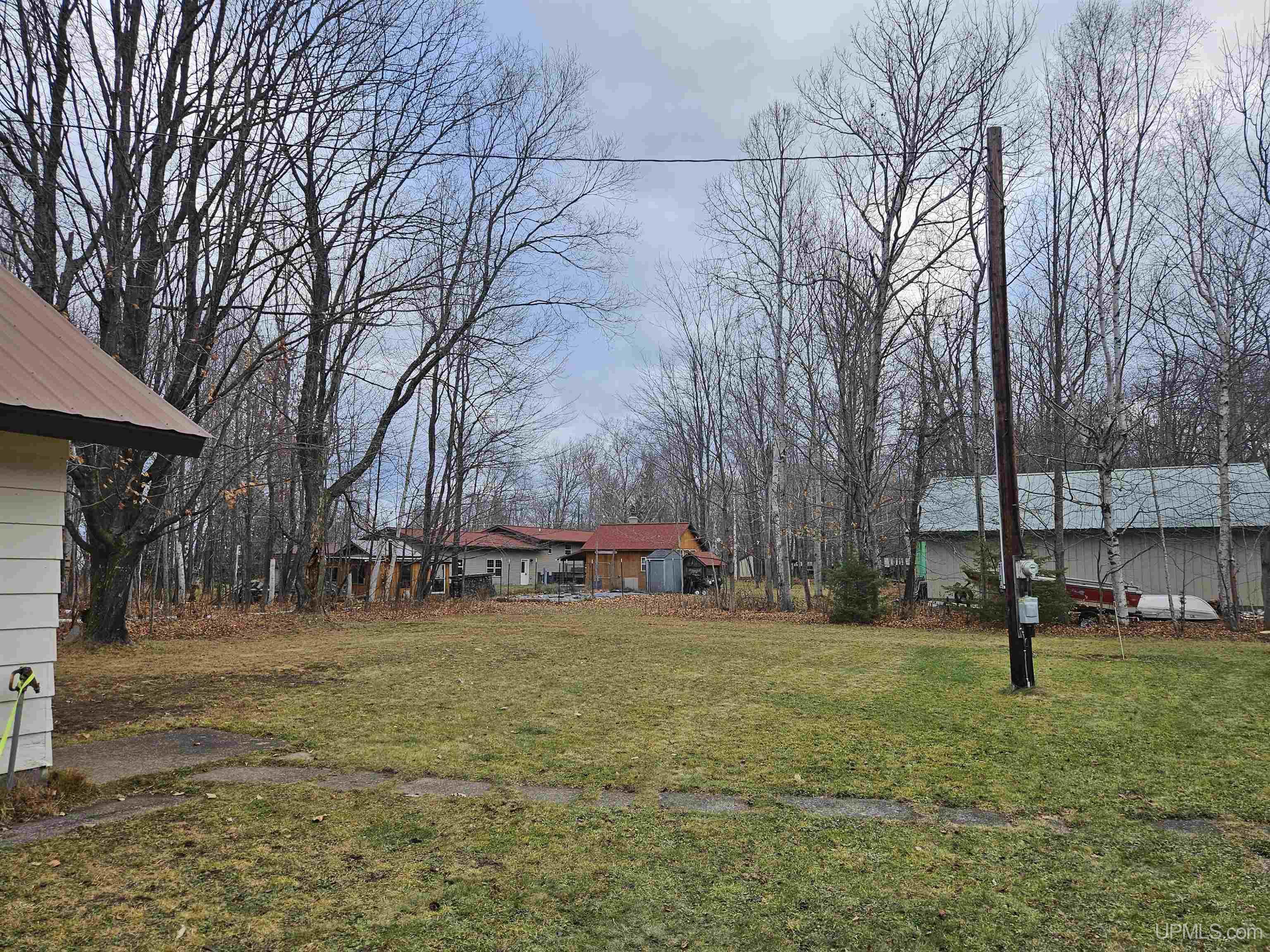 main property photo 10