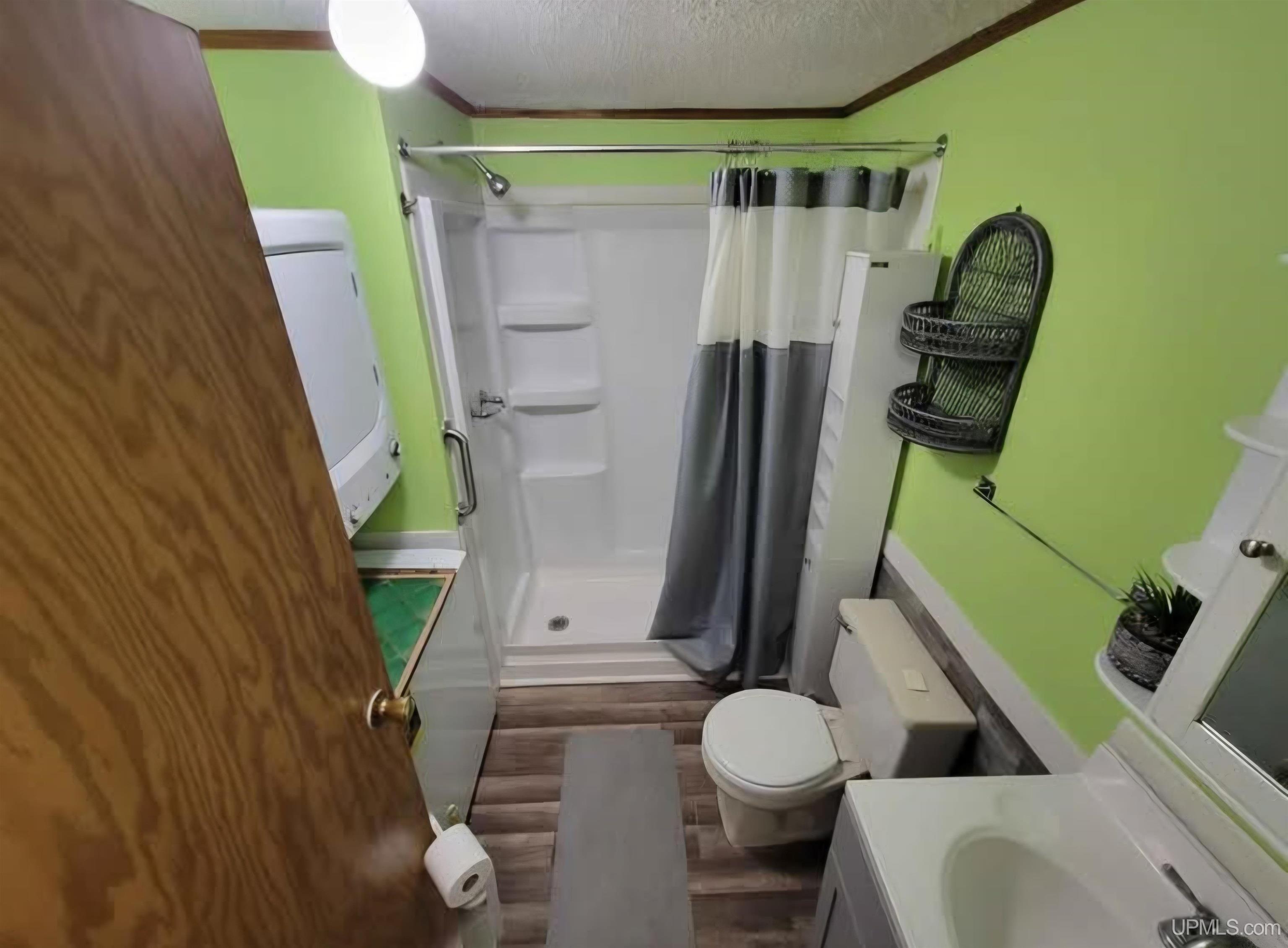 main property photo 38