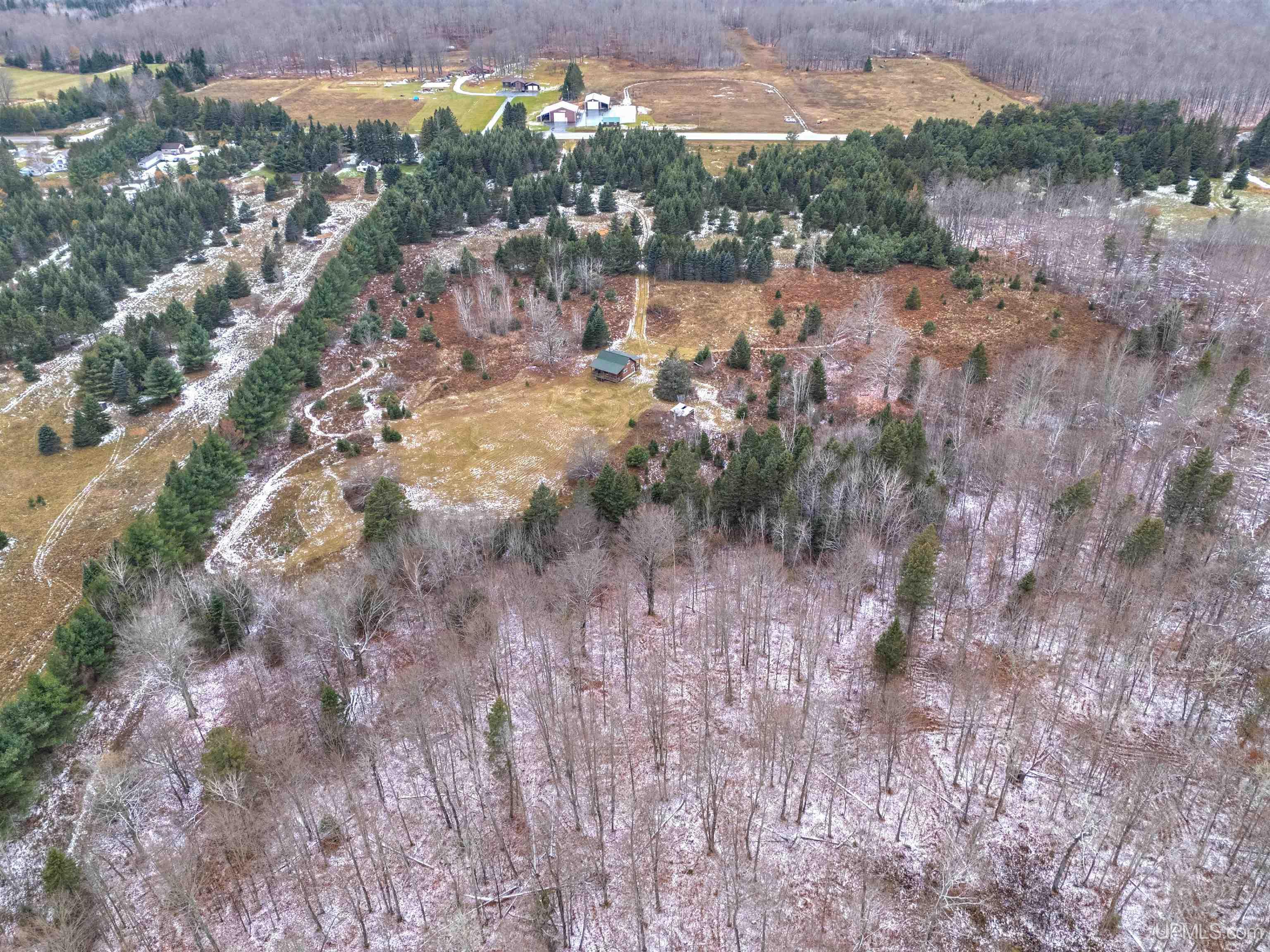 main property photo 27