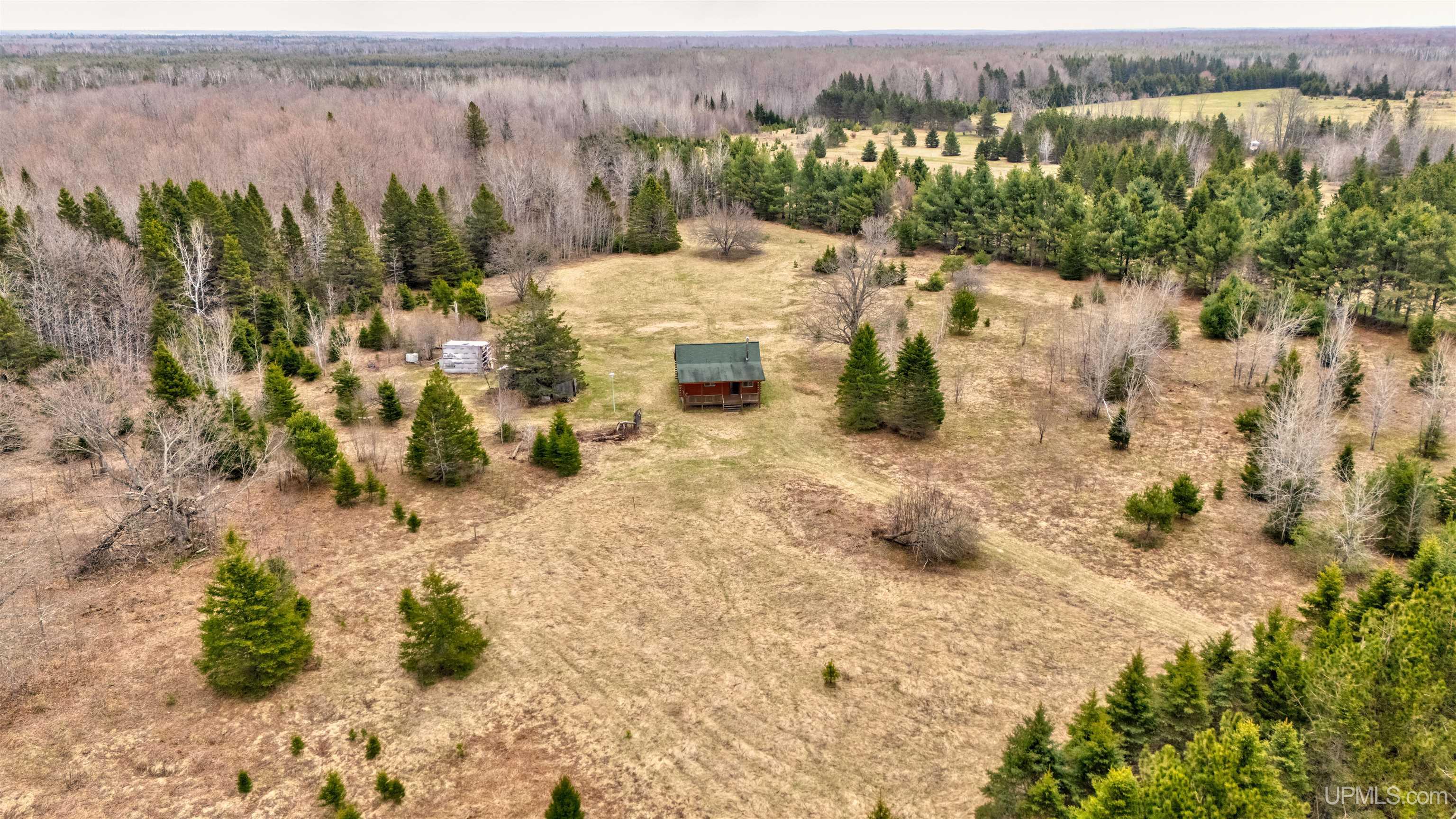main property photo 28