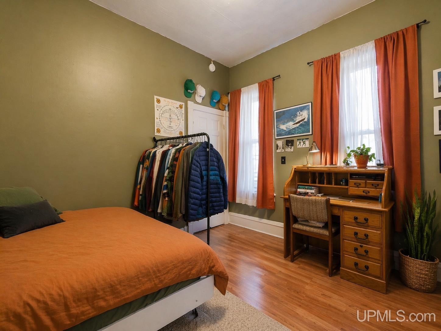main property photo 30