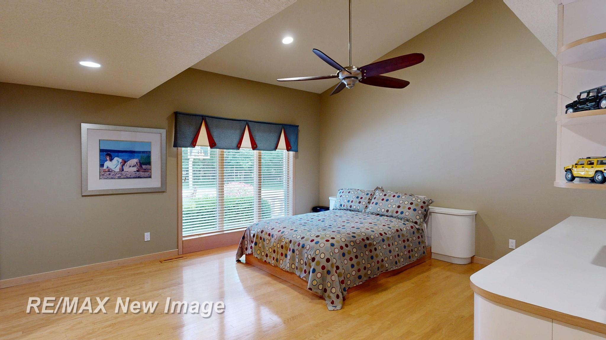 main property photo 58