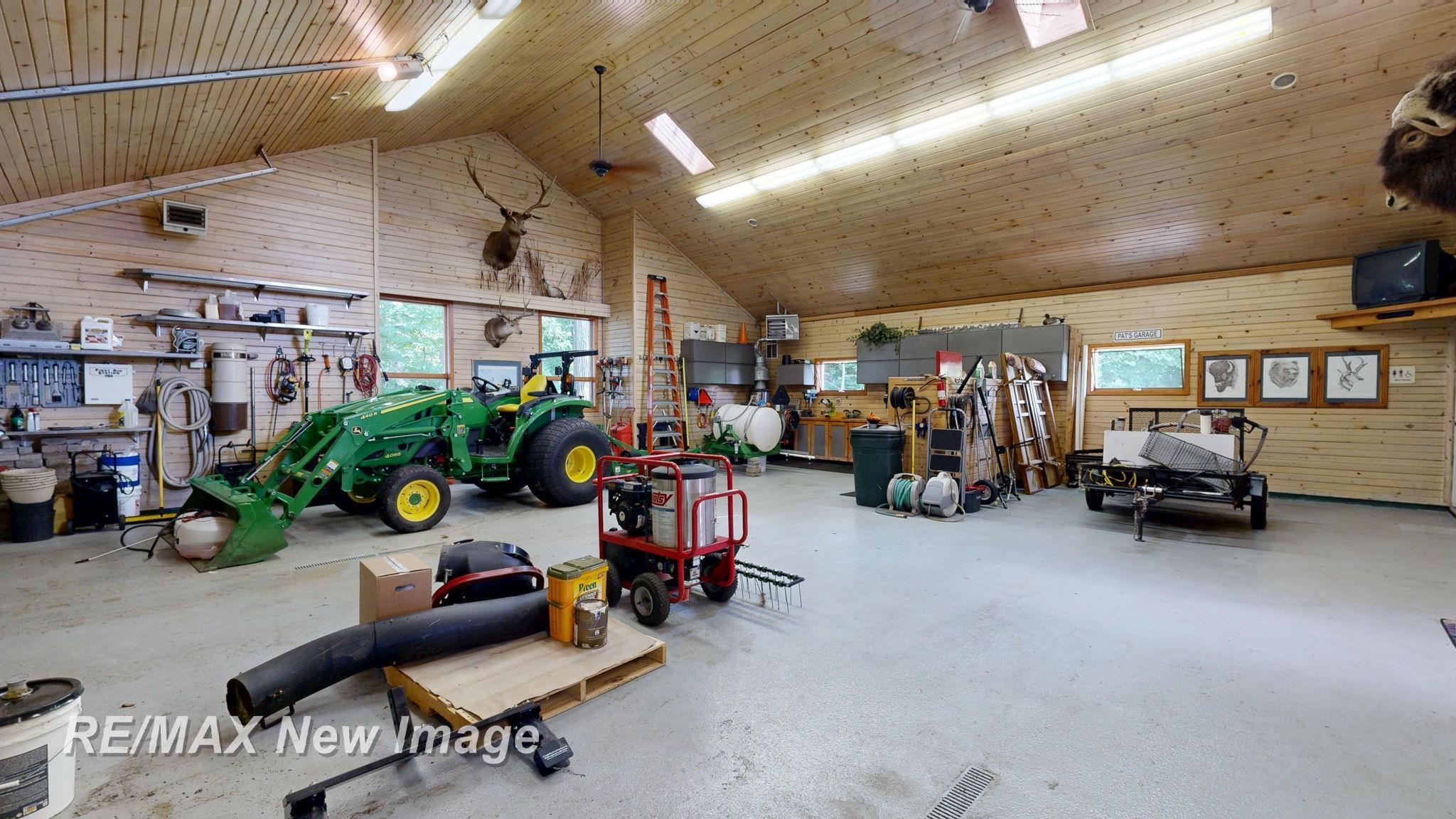 main property photo 77