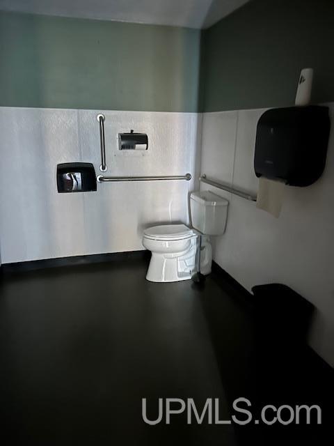 main property photo 6