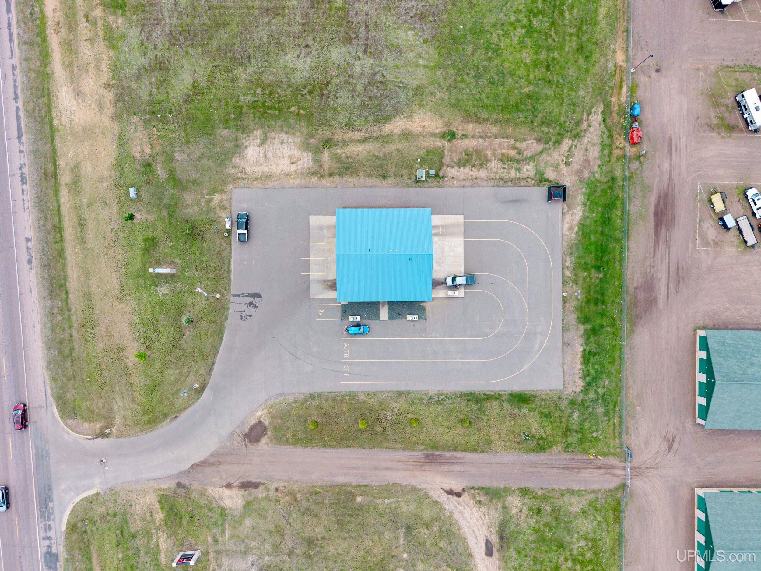 main property photo 47