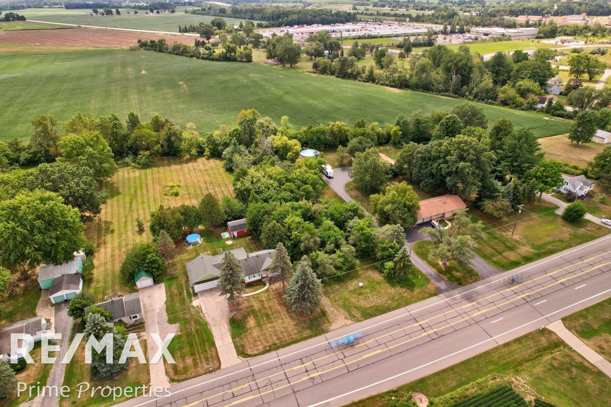 main property photo 7