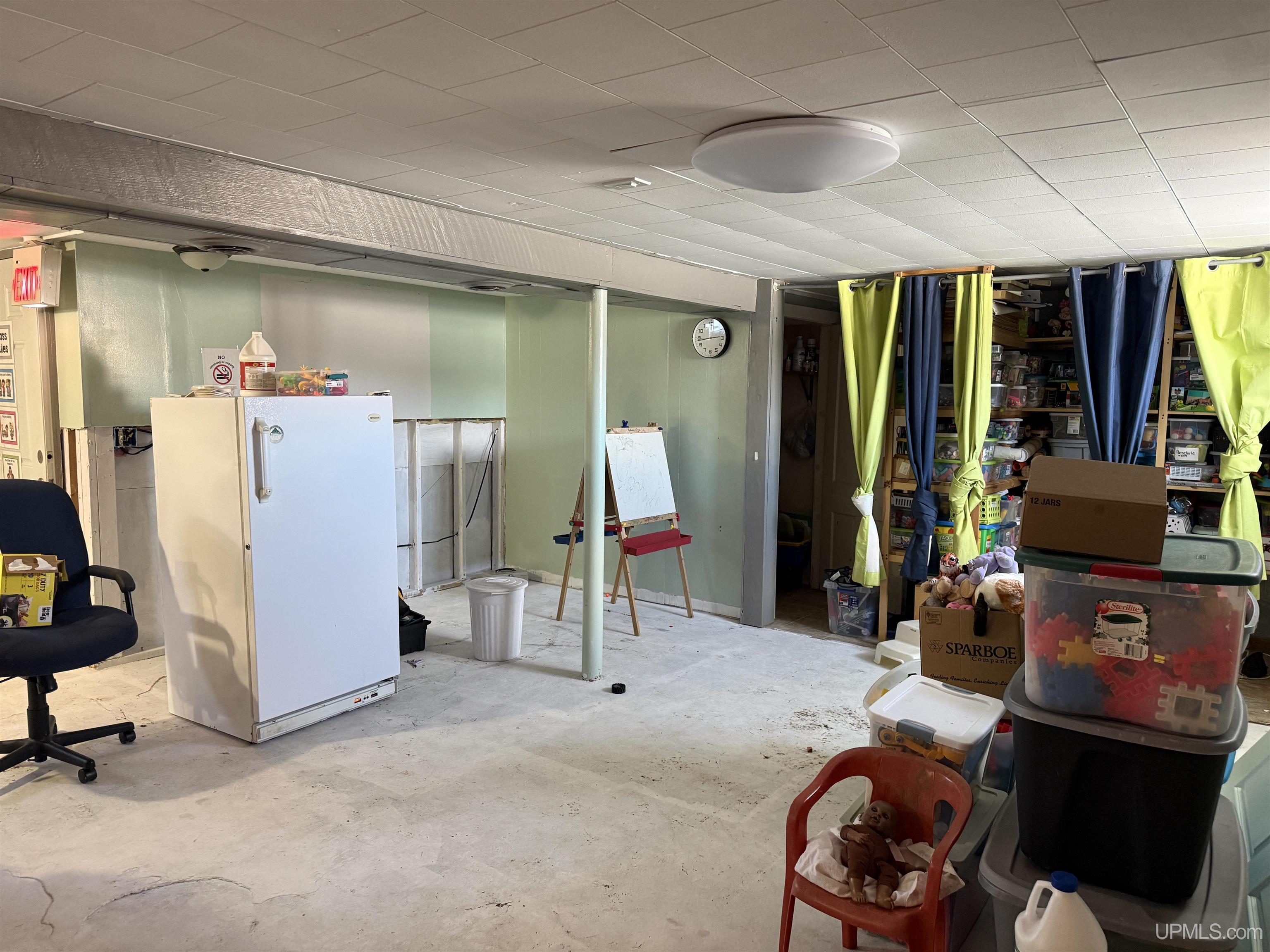 main property photo 14