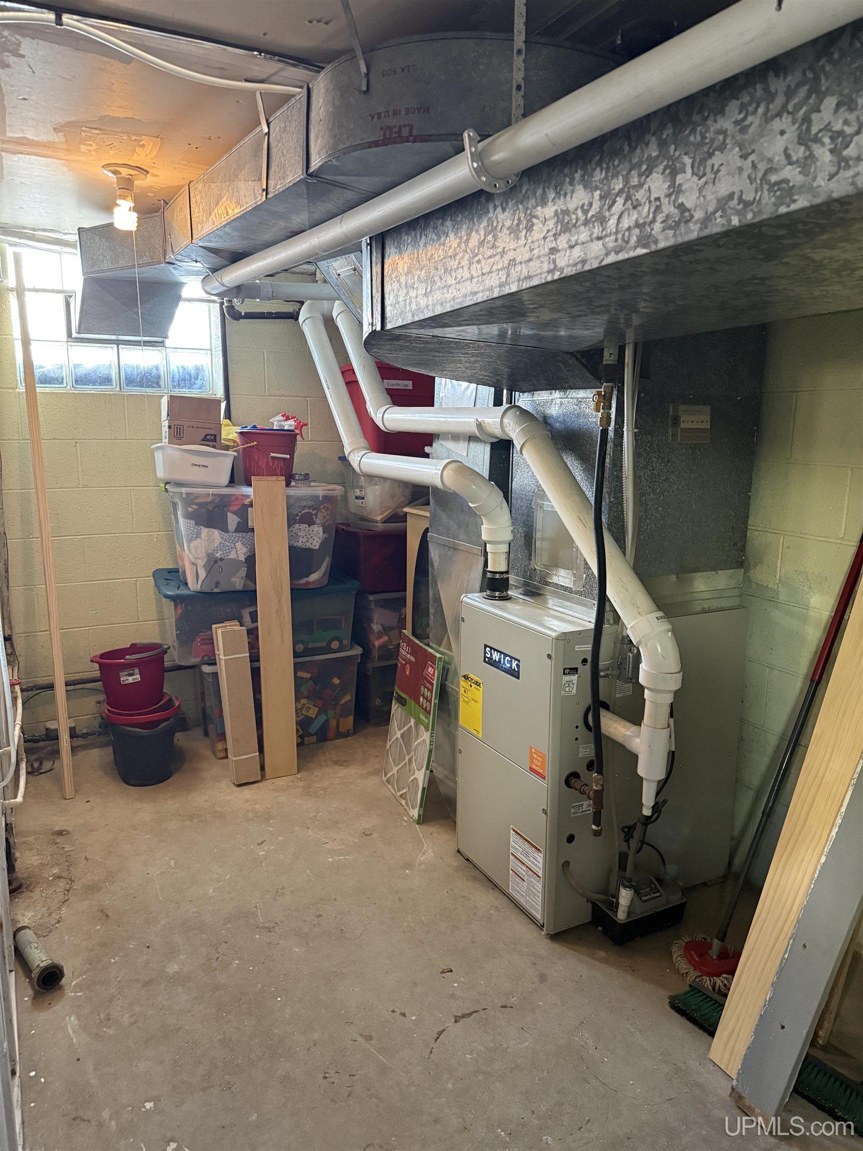 main property photo 16