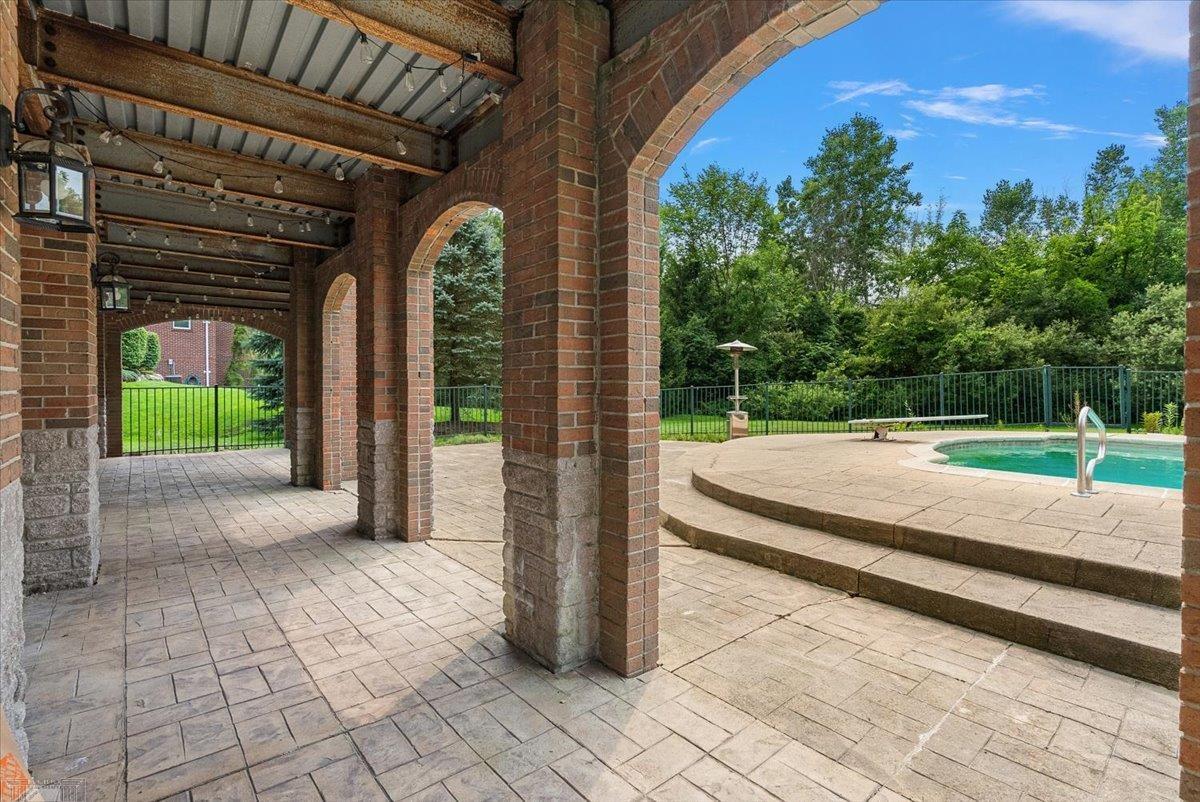 main property photo 73