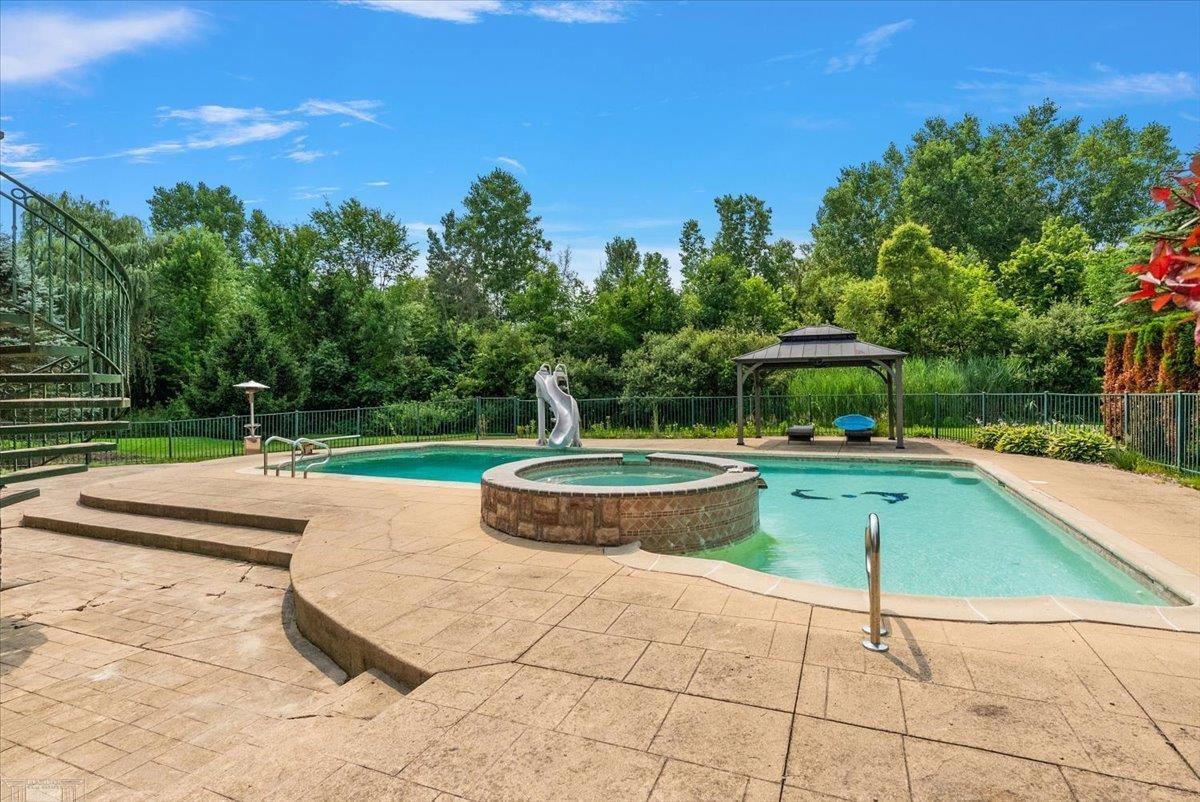 main property photo 77