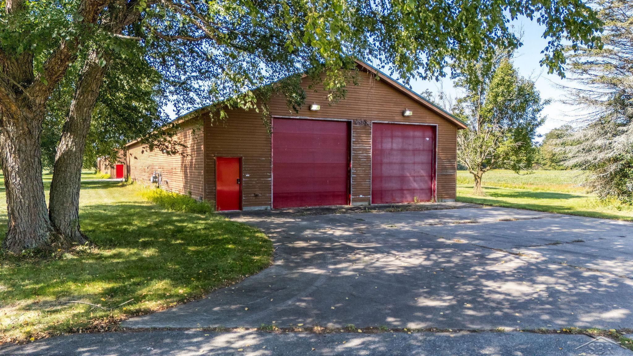 main property photo 77