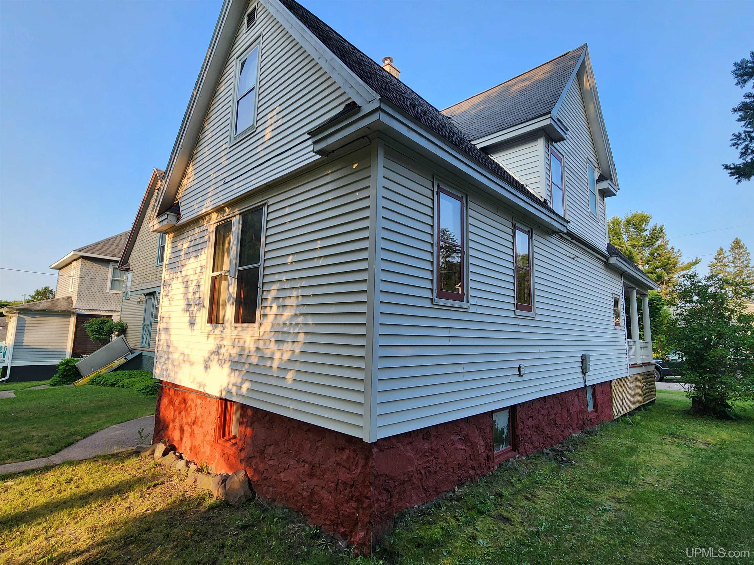 main property photo 58
