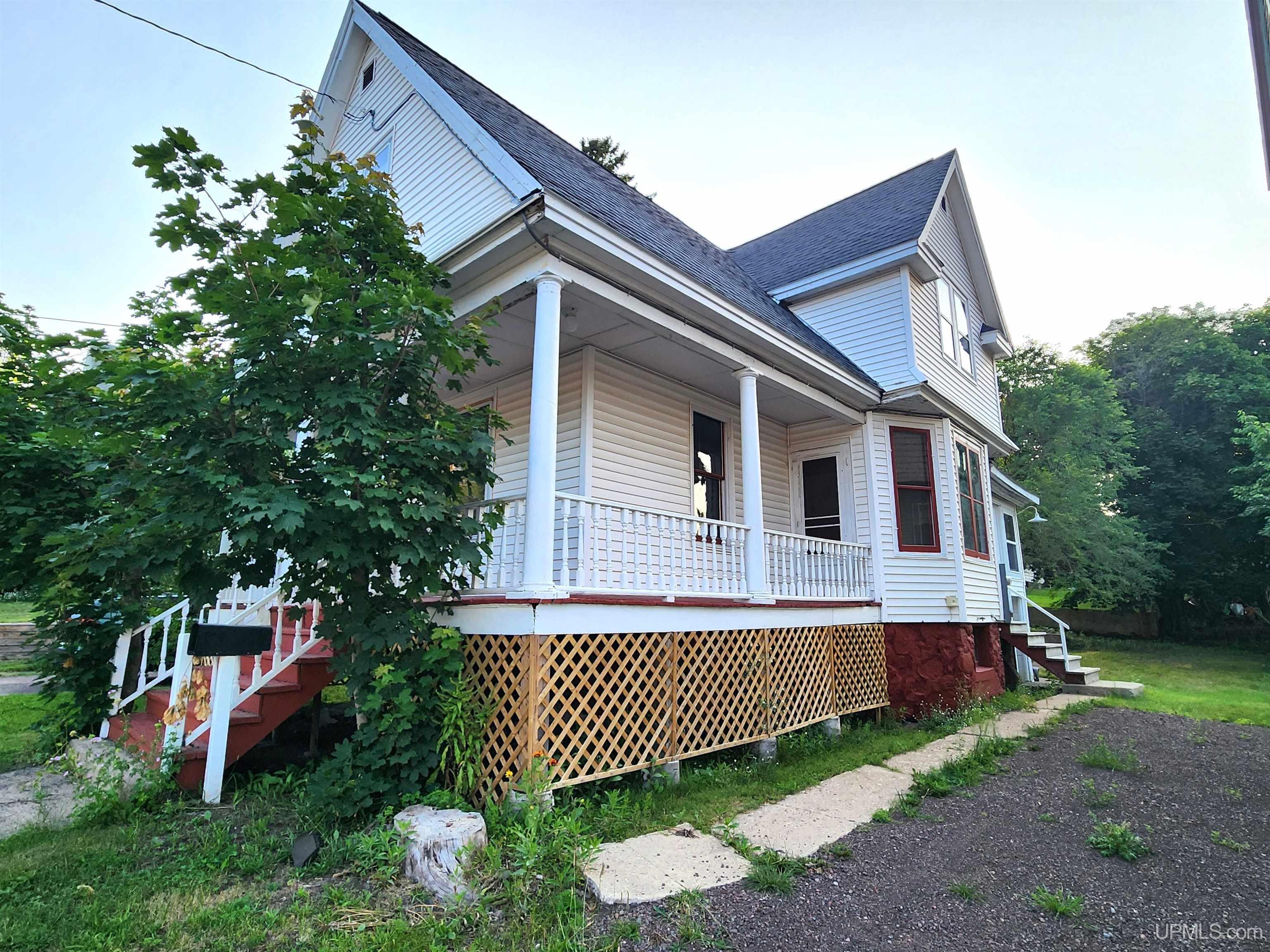 main property photo 59