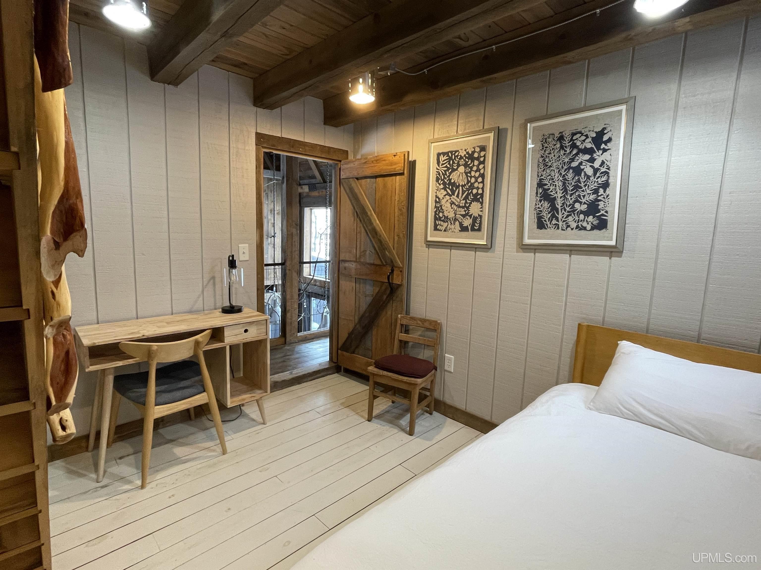 main property photo 44