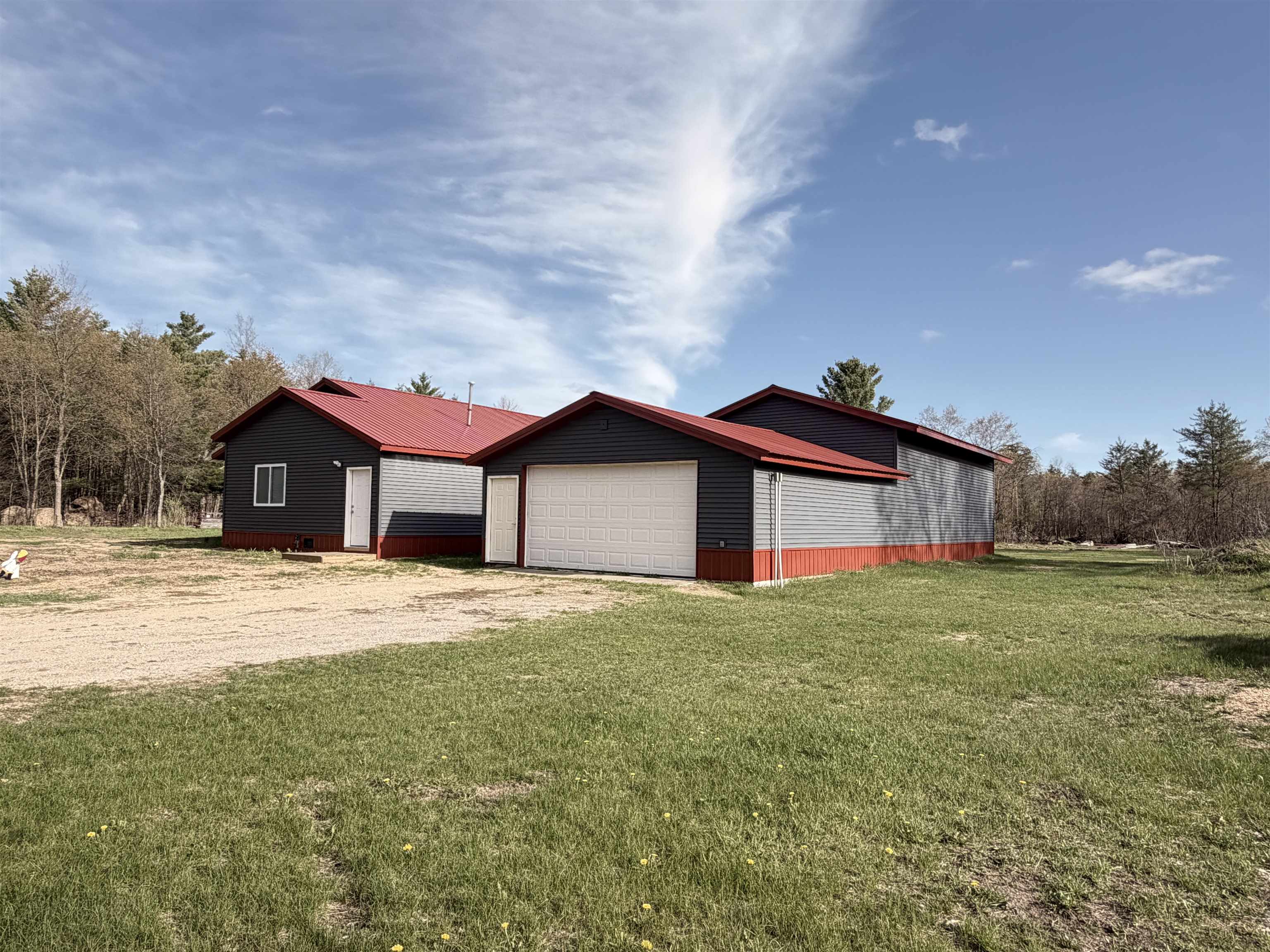 main property photo 50
