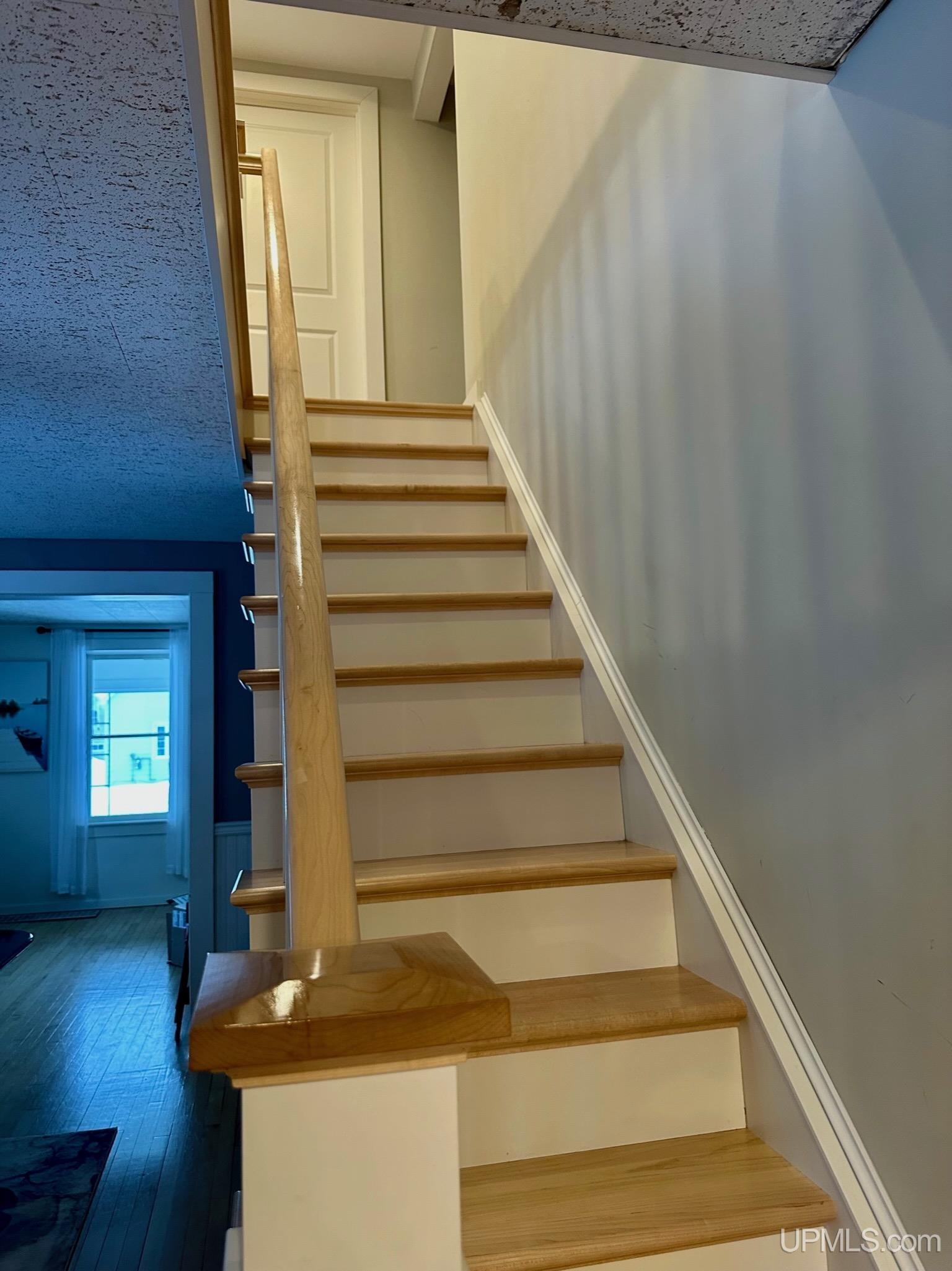 main property photo 34