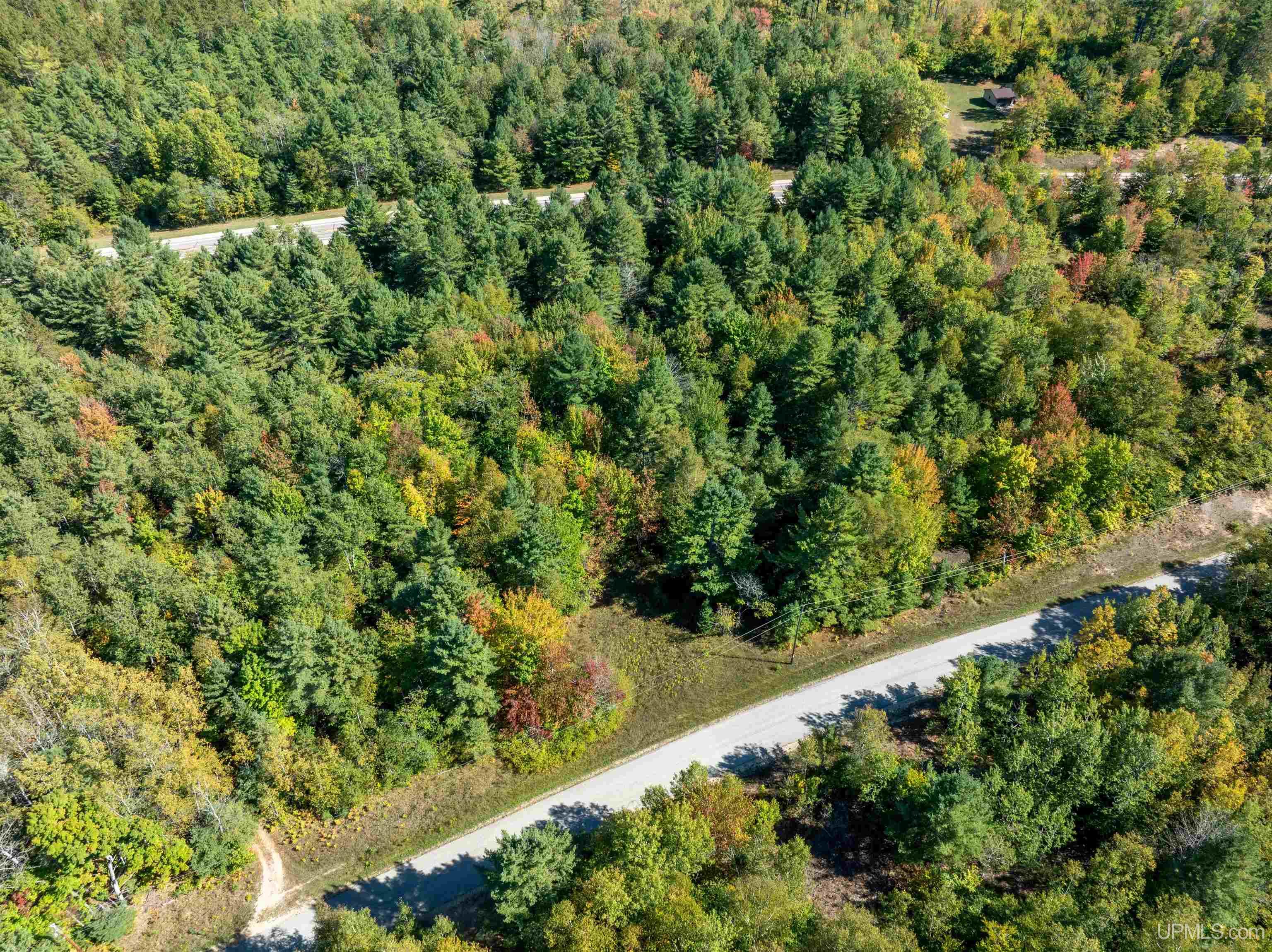 main property photo 13