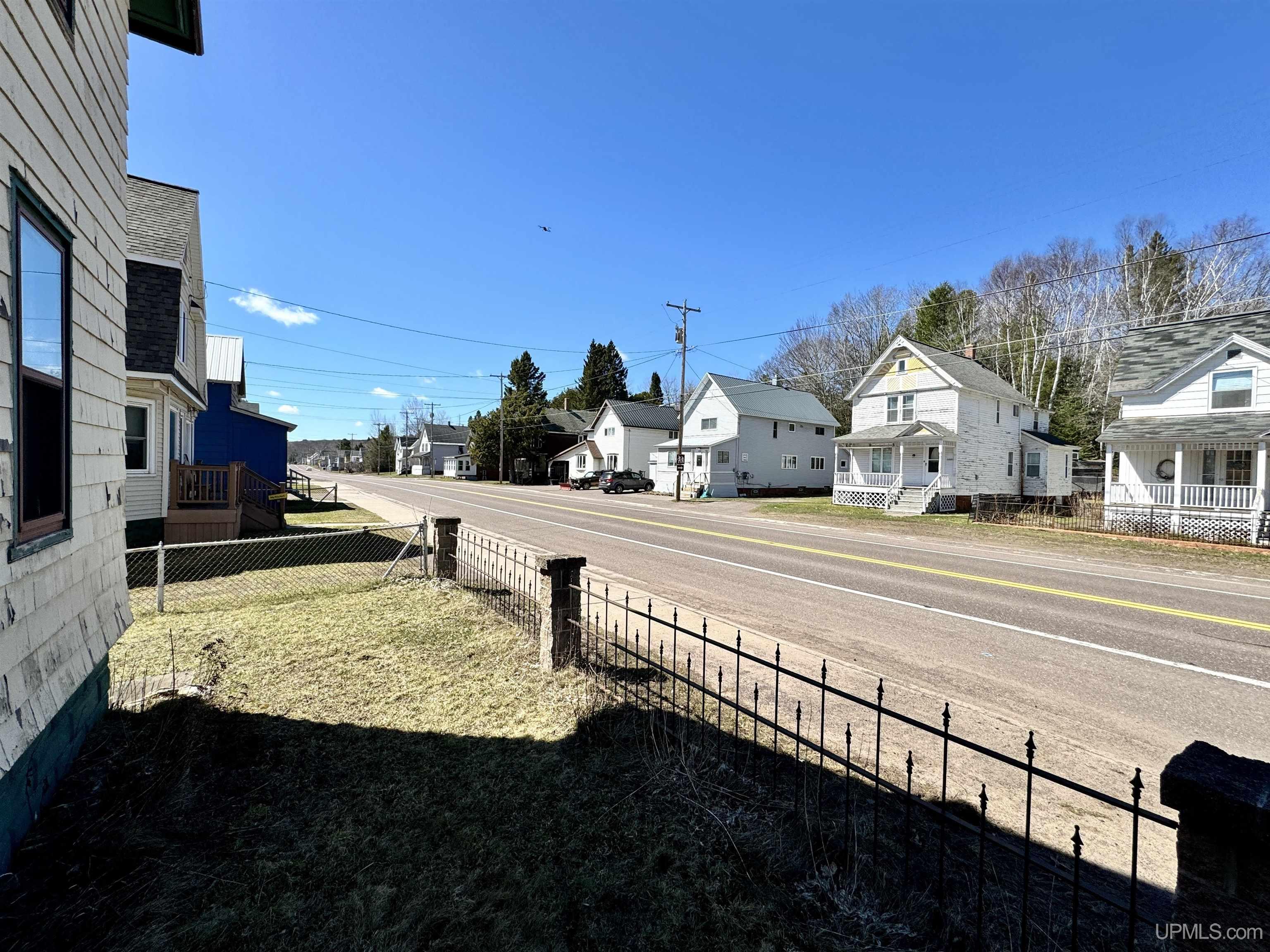 main property photo 31