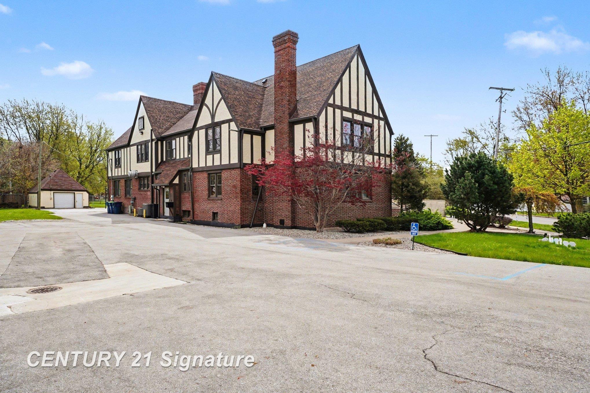 main property photo 2