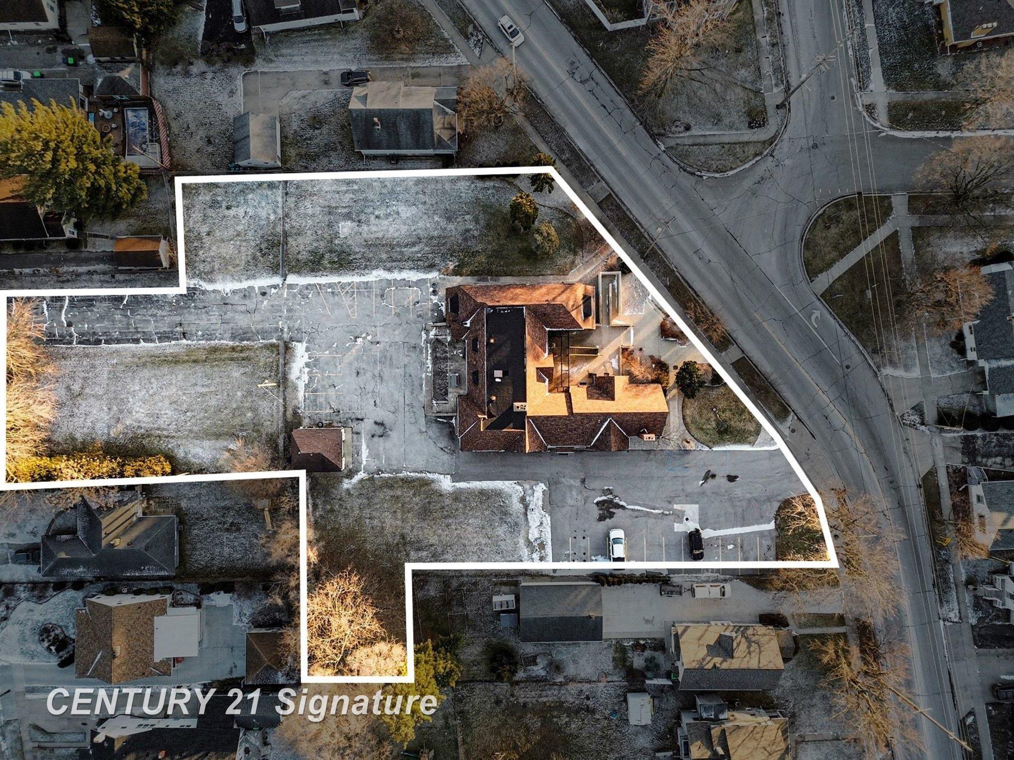 main property photo 4
