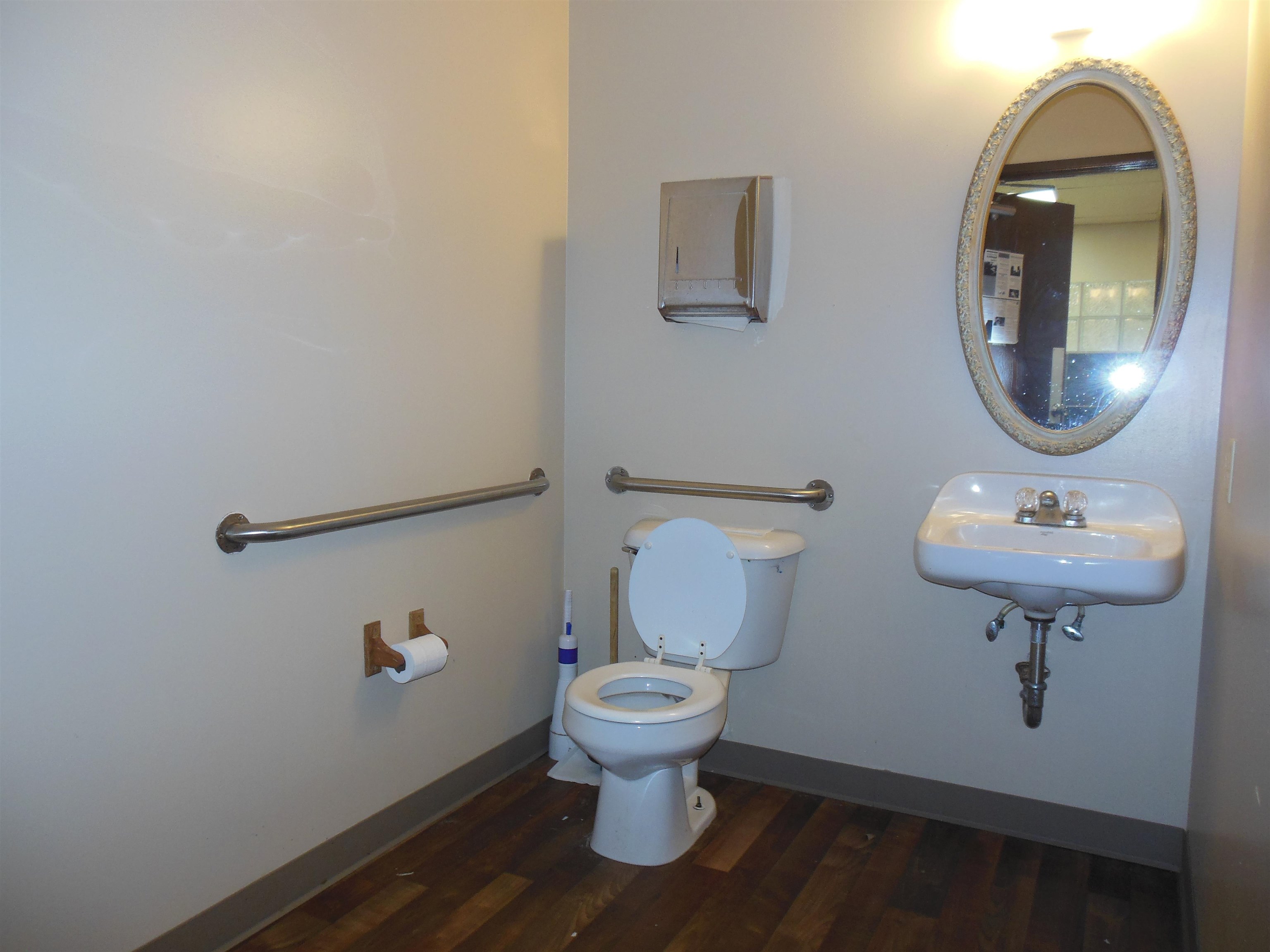 main property photo 37