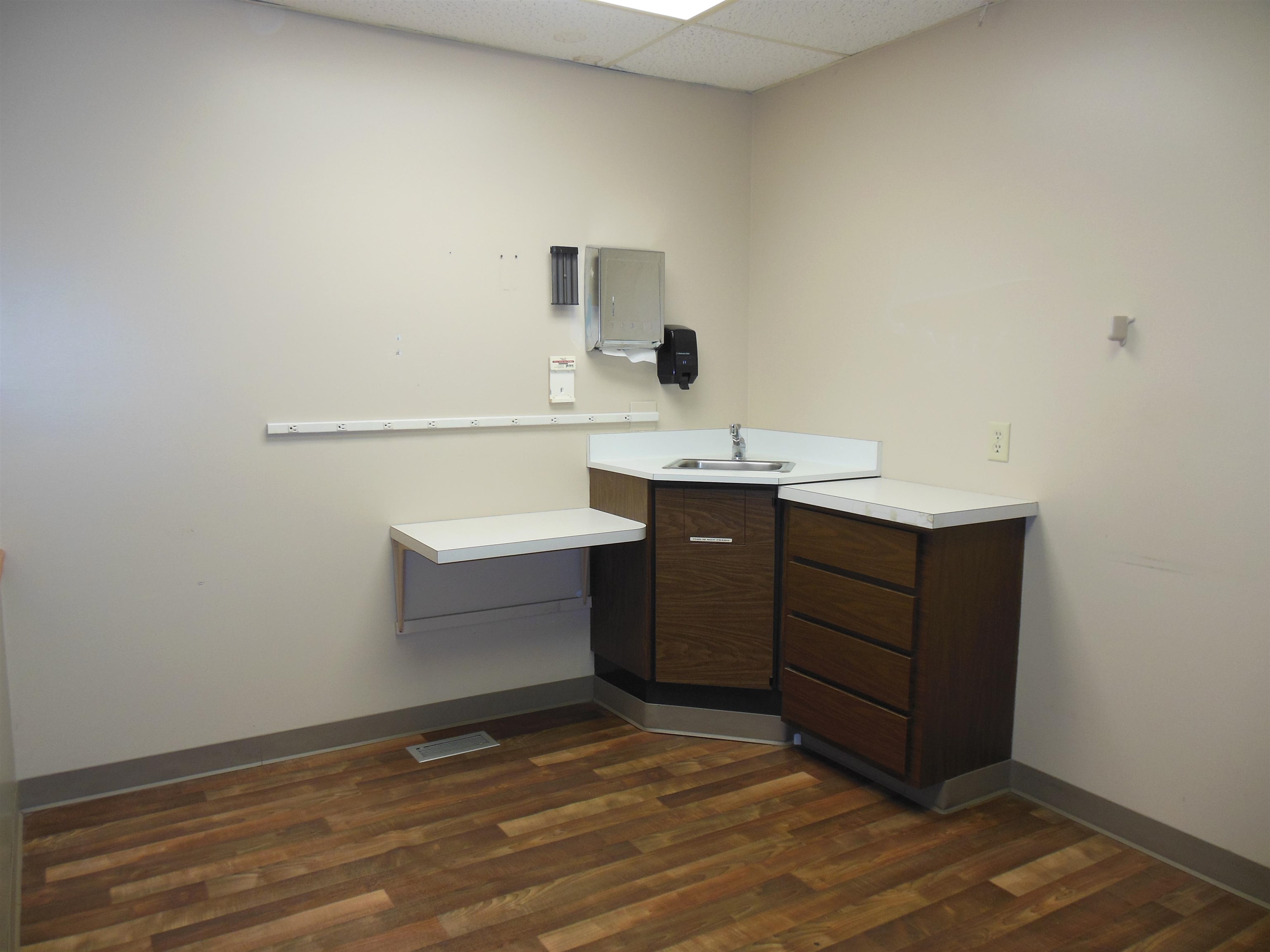 main property photo 39