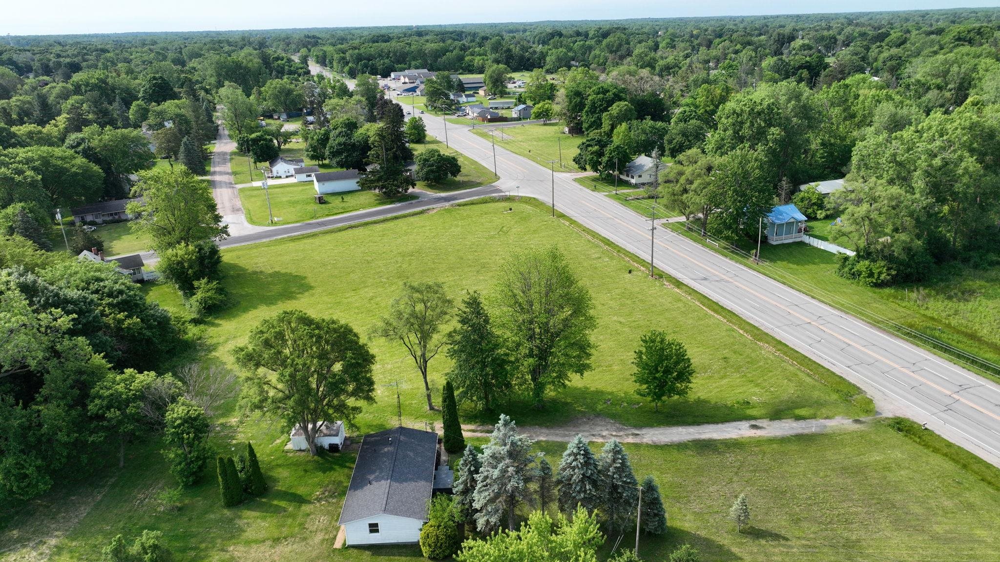 main property photo 30