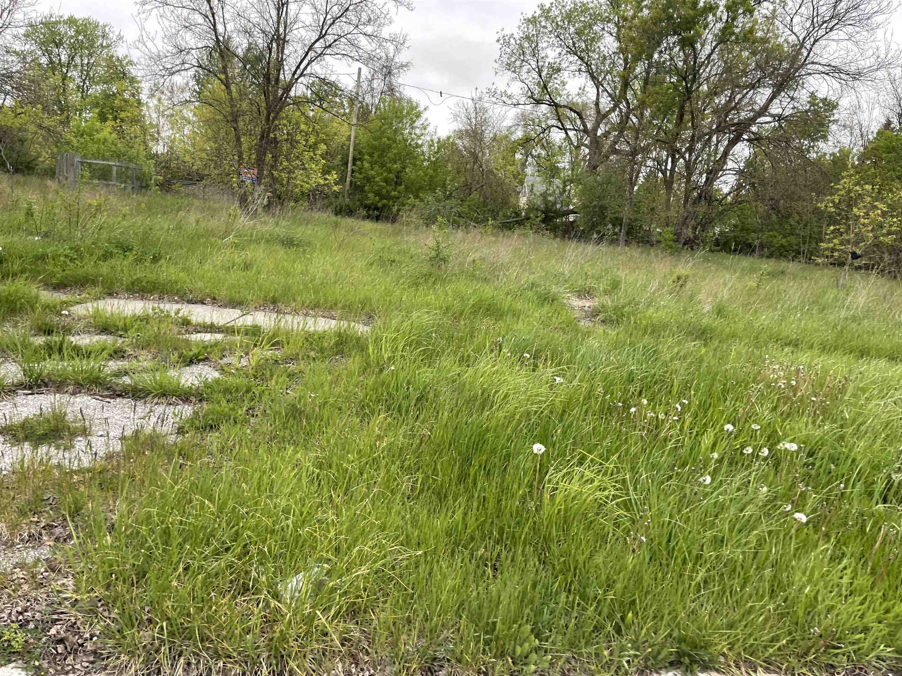 main property photo 6