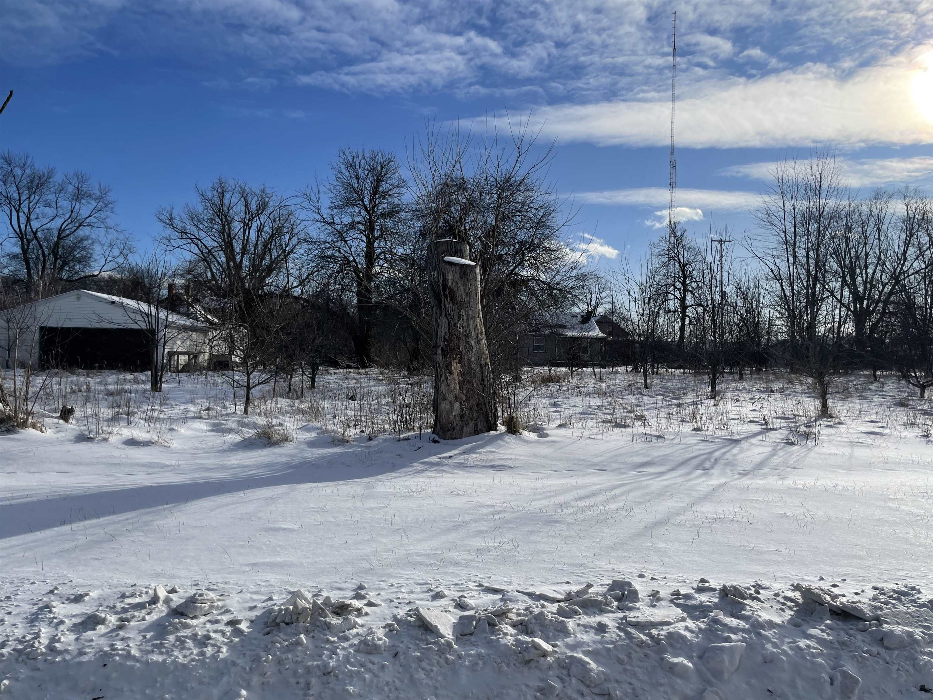 main property photo 14