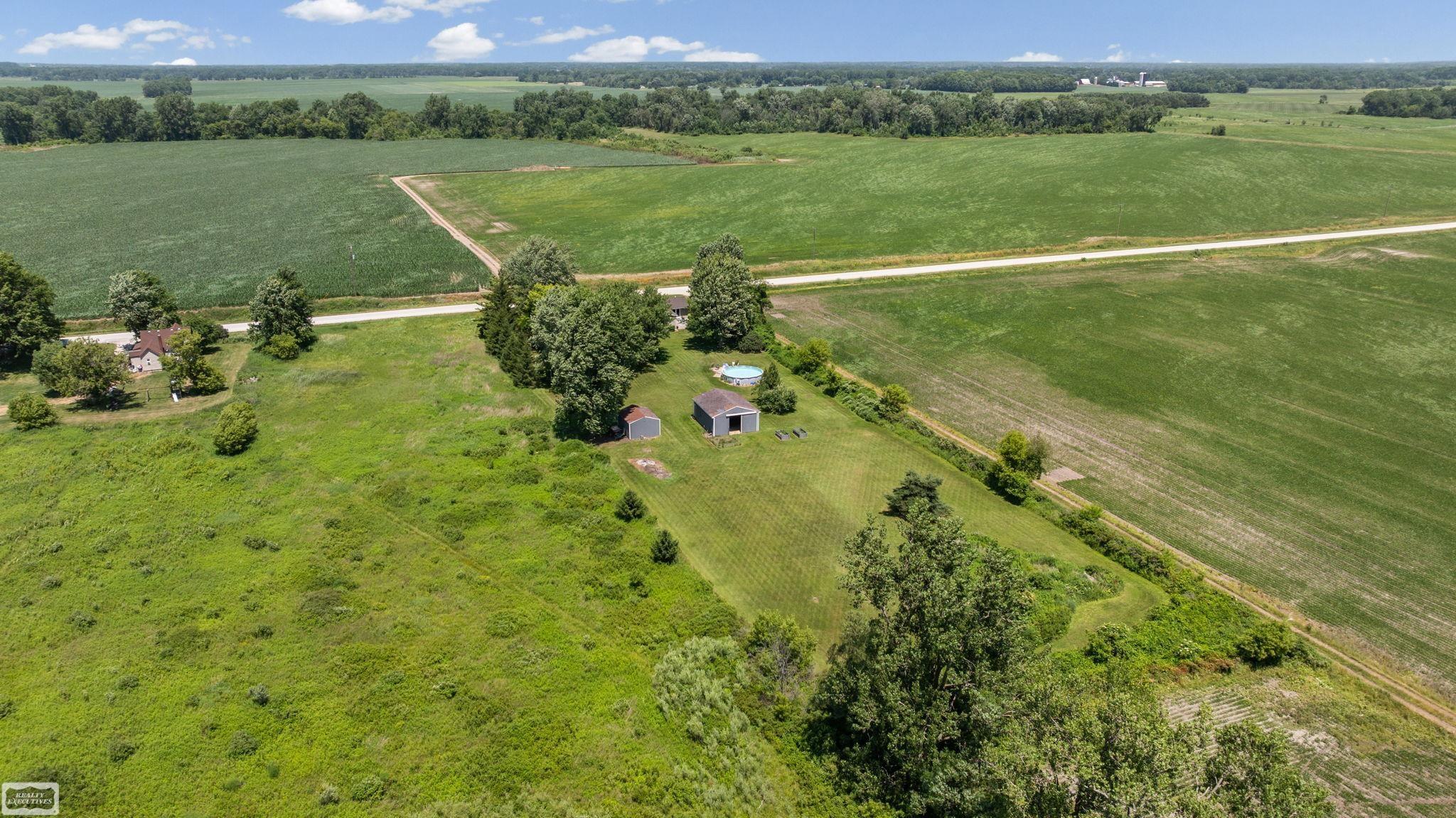 main property photo 24