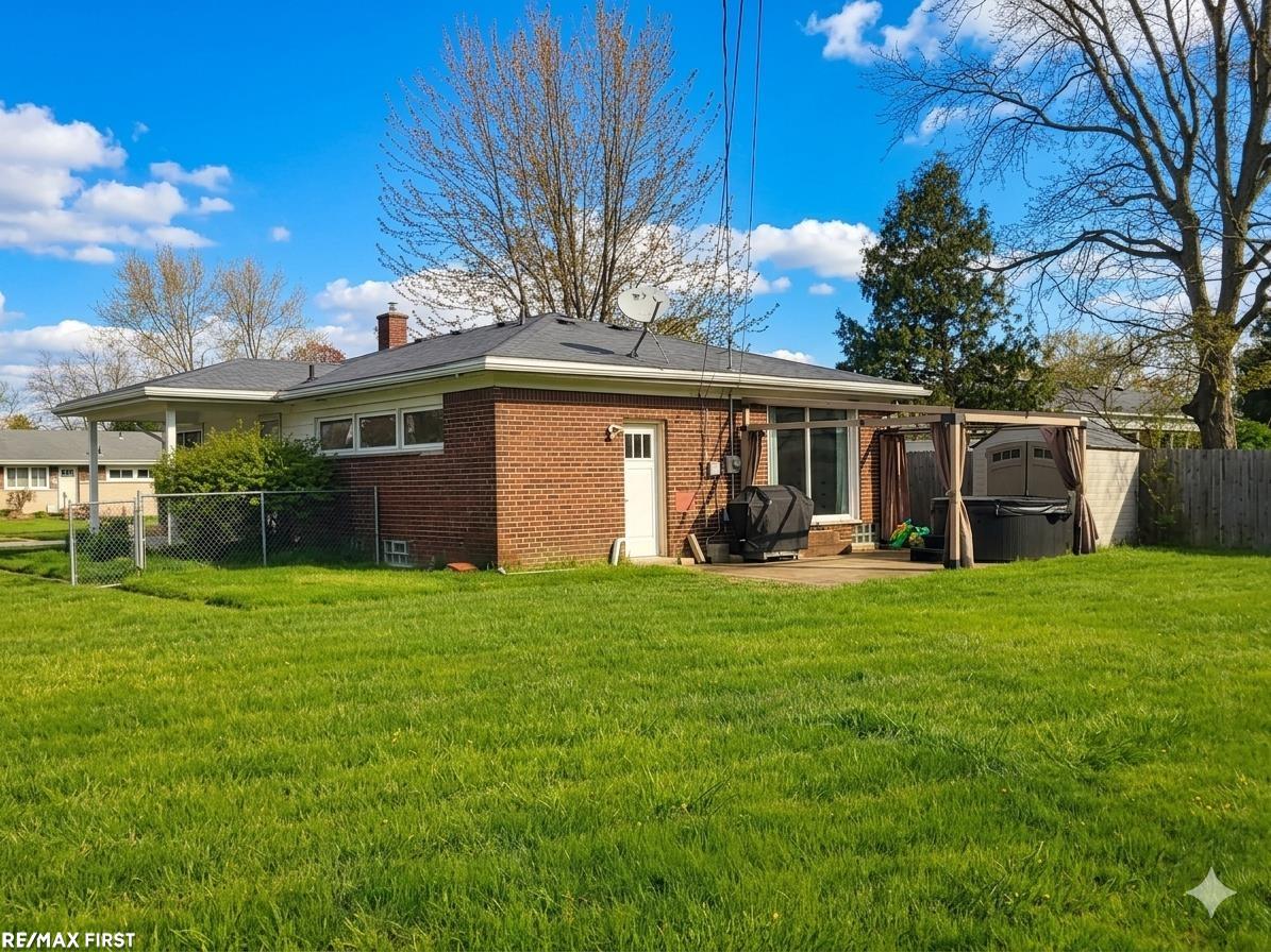 main property photo 3