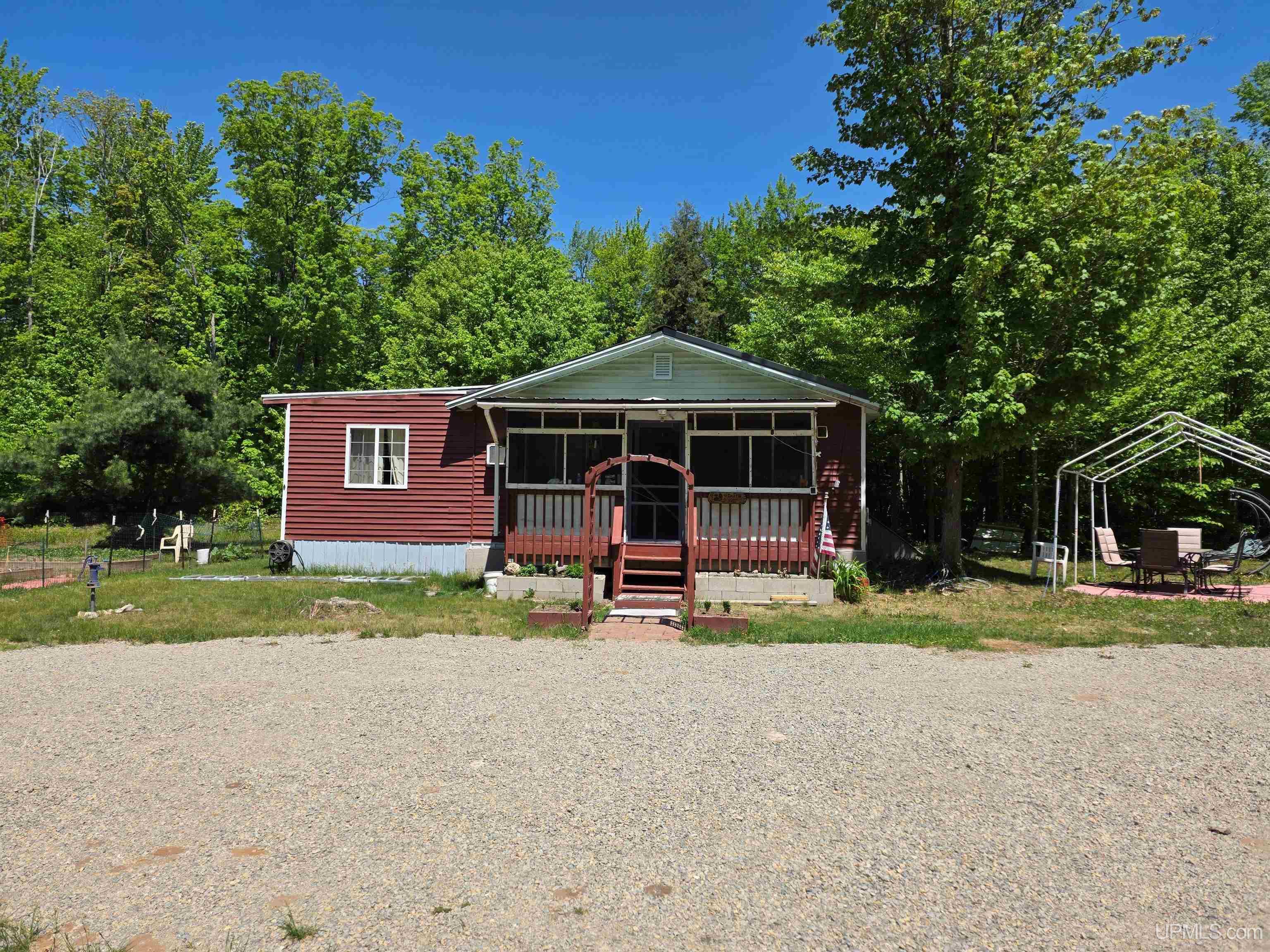 main property photo 34