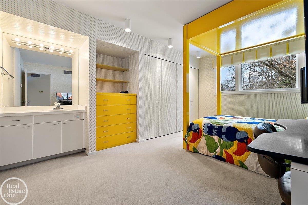 main property photo 60