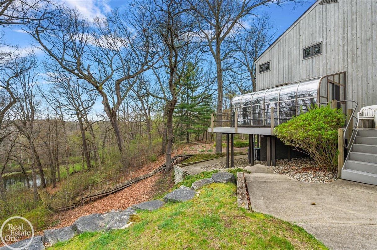 main property photo 79