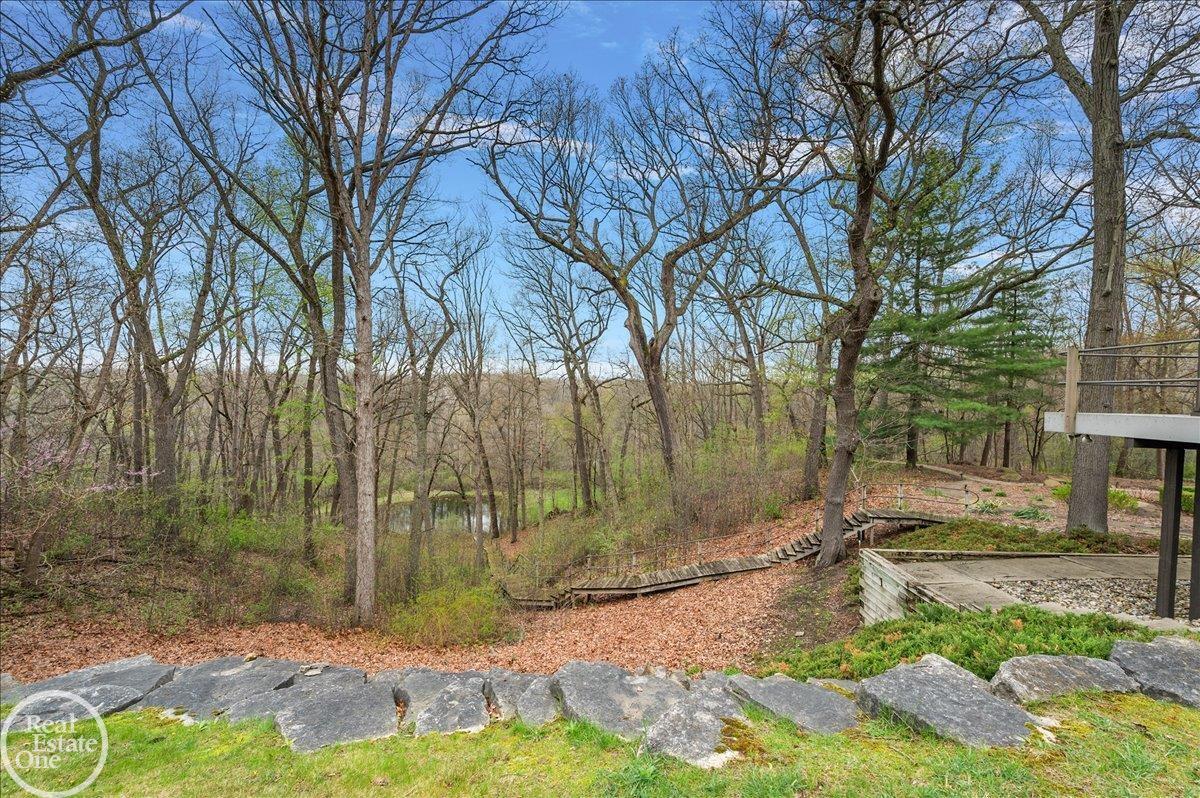 main property photo 80