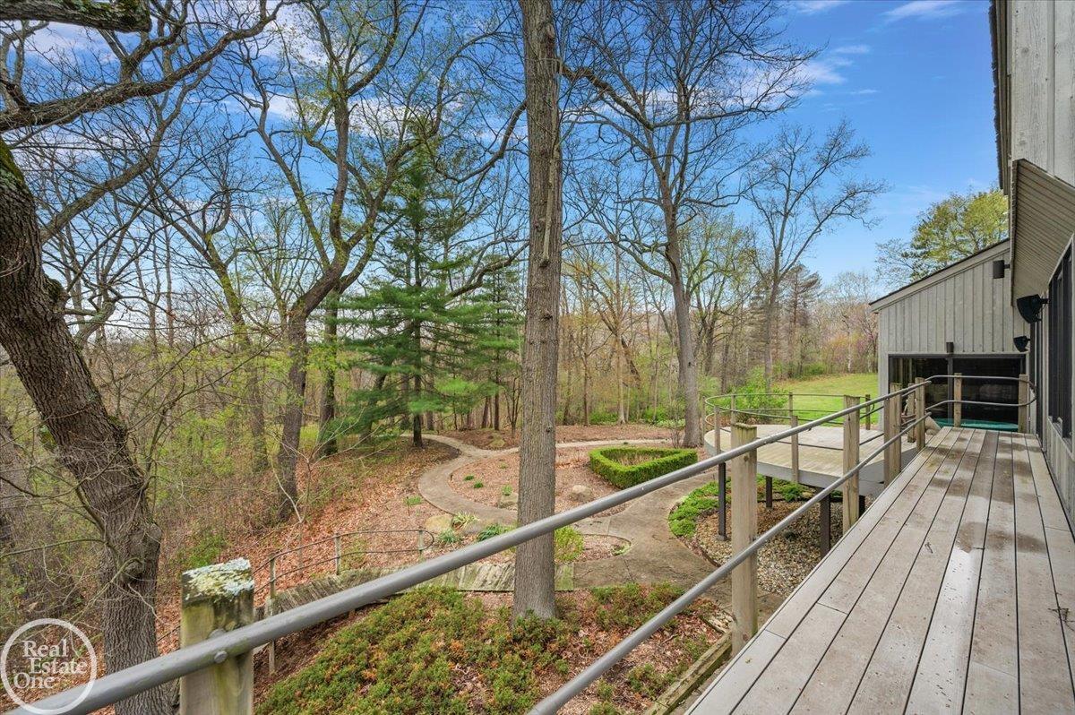 main property photo 81