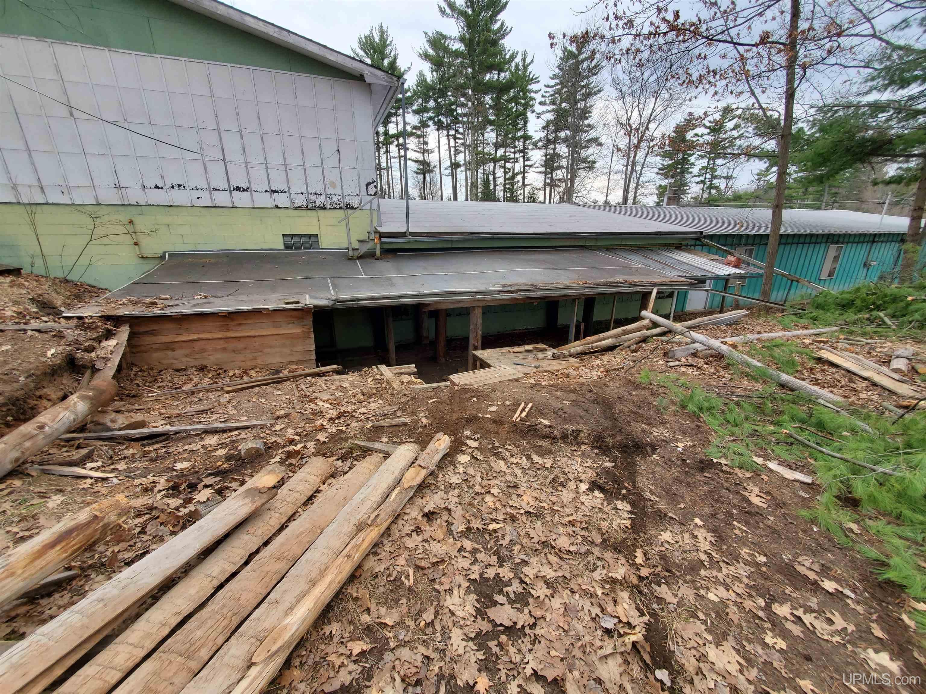 main property photo 74