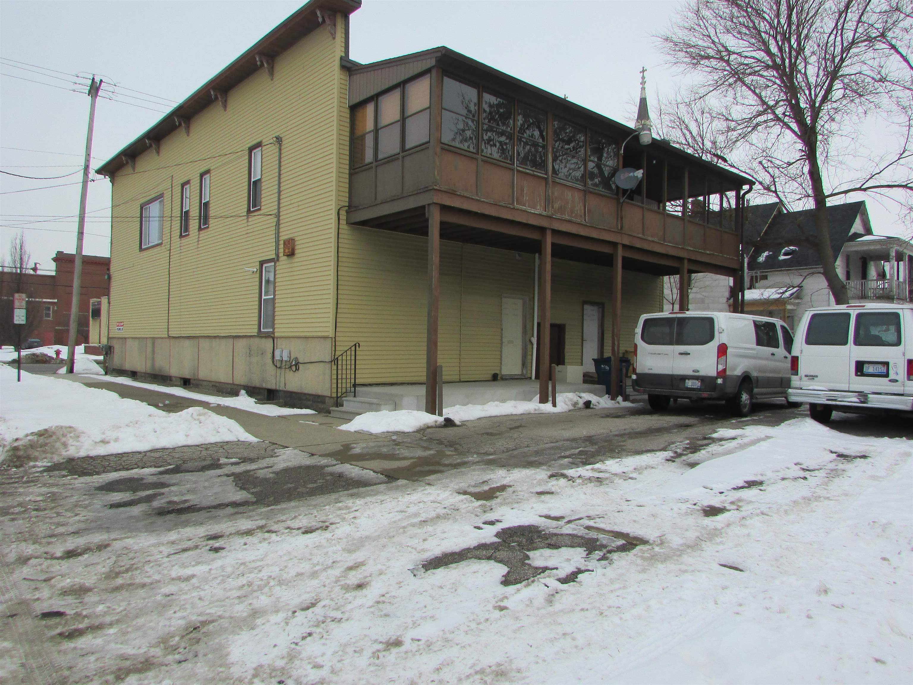 main property photo 3
