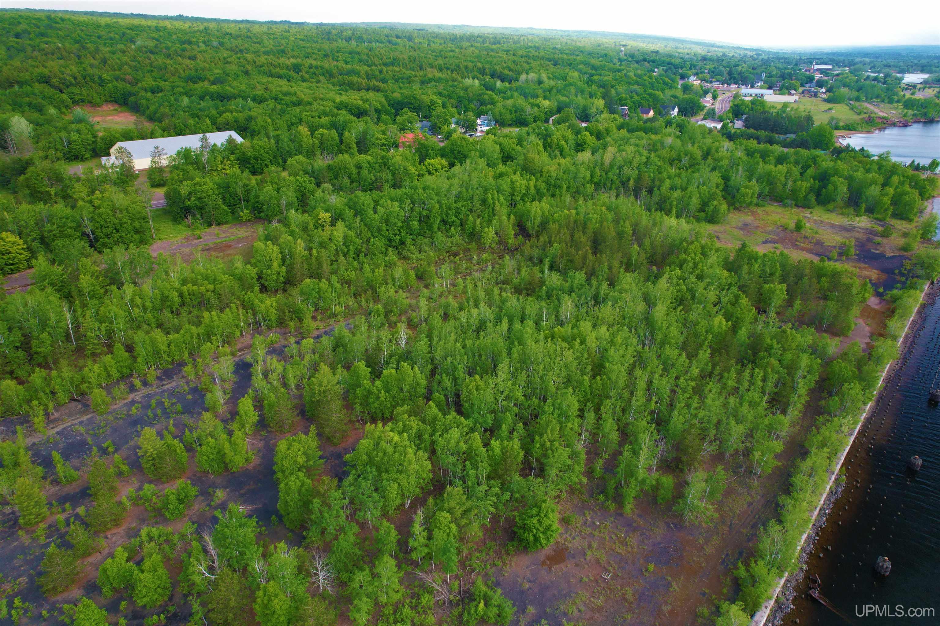 main property photo 25
