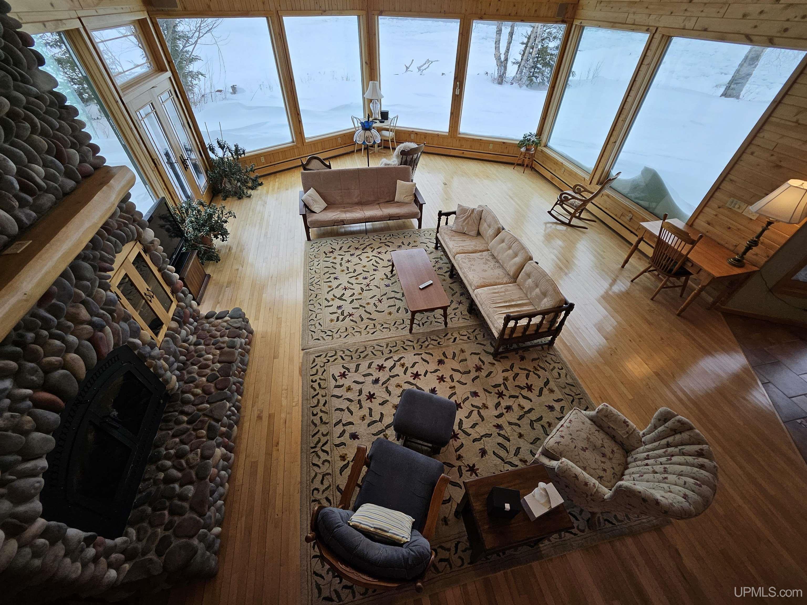 main property photo 21